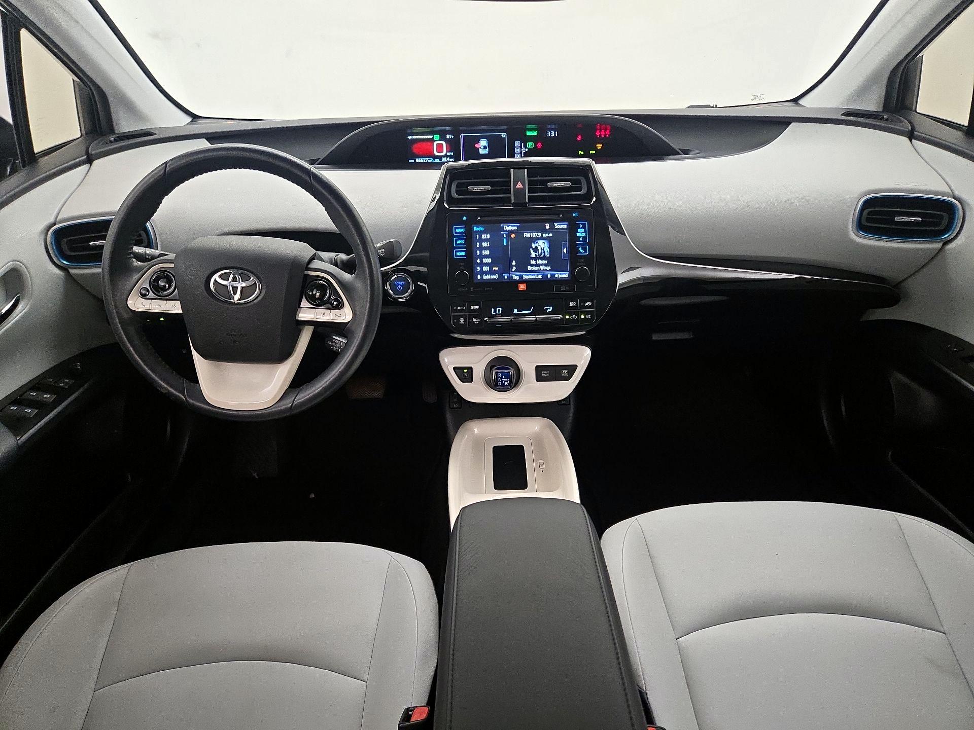 Thumbnail: 2017 Toyota Prius - 9