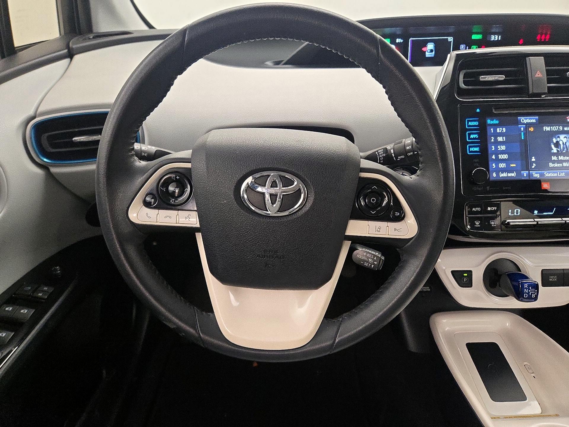Thumbnail: 2017 Toyota Prius - 10