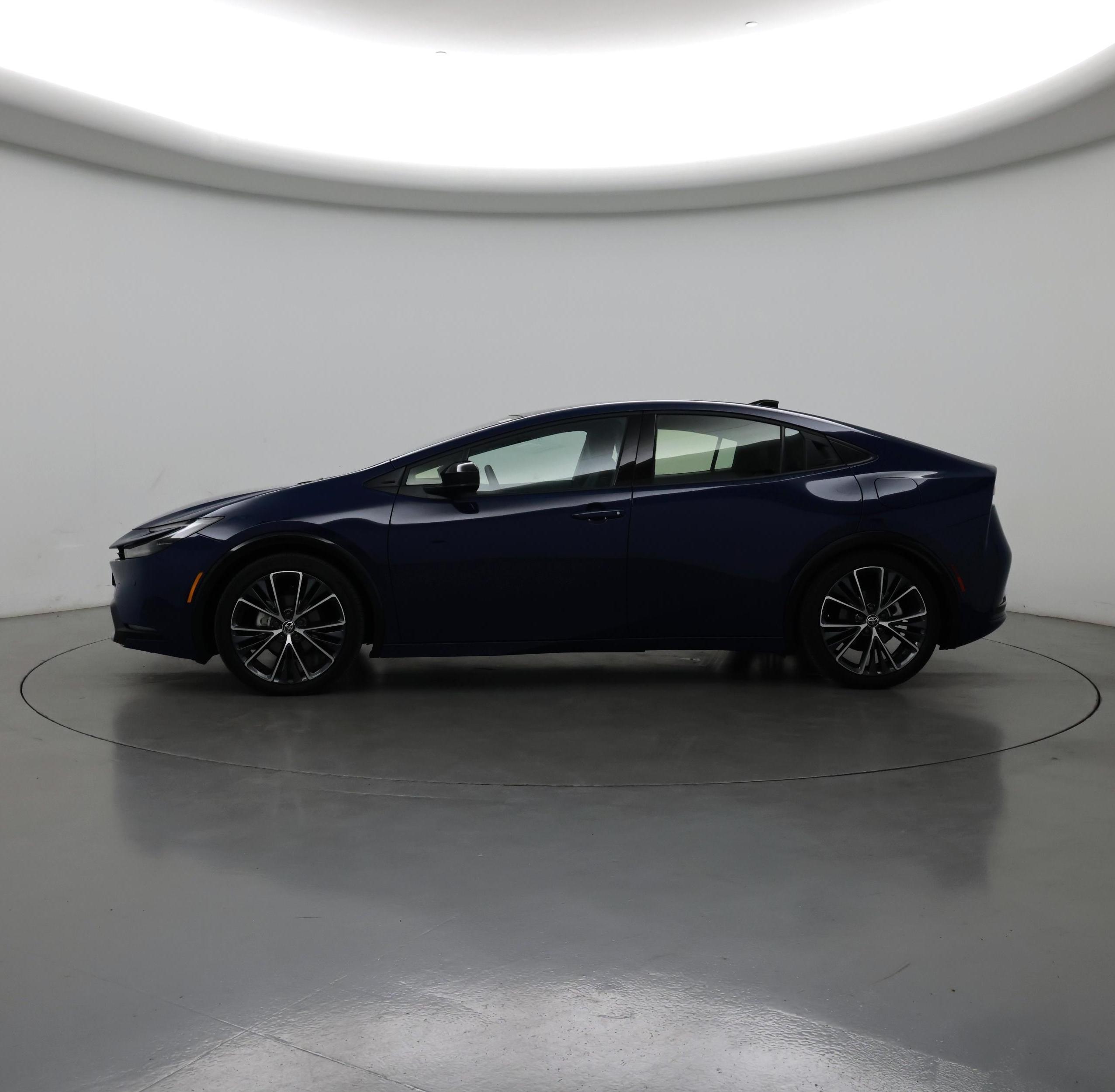 Thumbnail: 2026 Toyota Prius - 3
