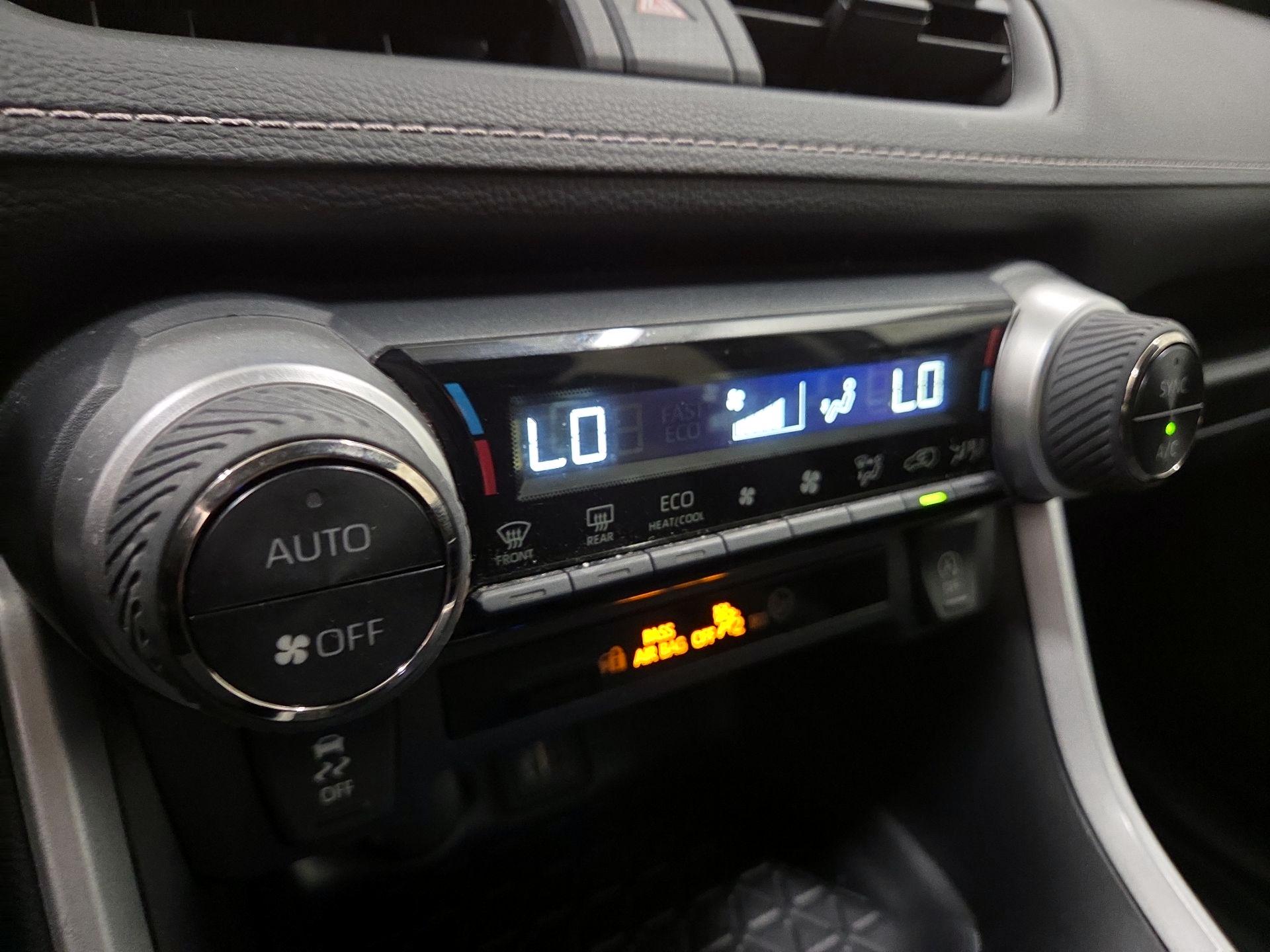 Thumbnail: 2025 Toyota RAV4 - 16