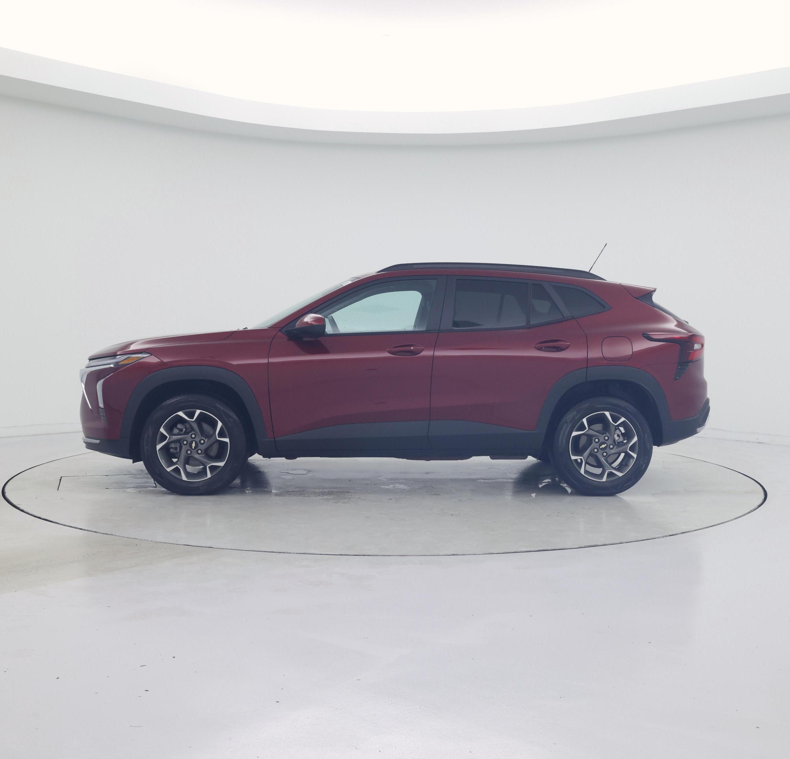 Thumbnail: 2025 Chevrolet Trax - 3