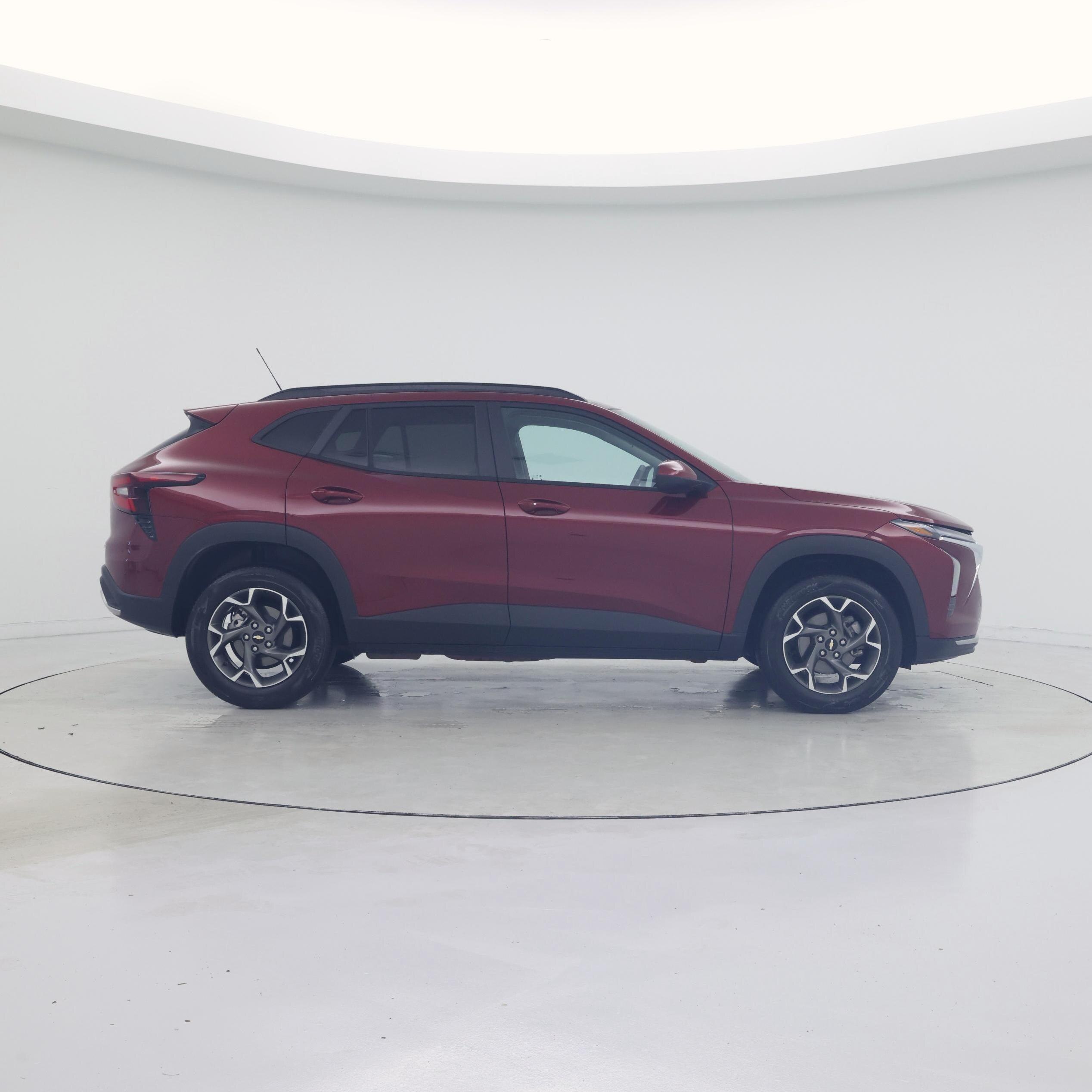 Thumbnail: 2025 Chevrolet Trax - 7