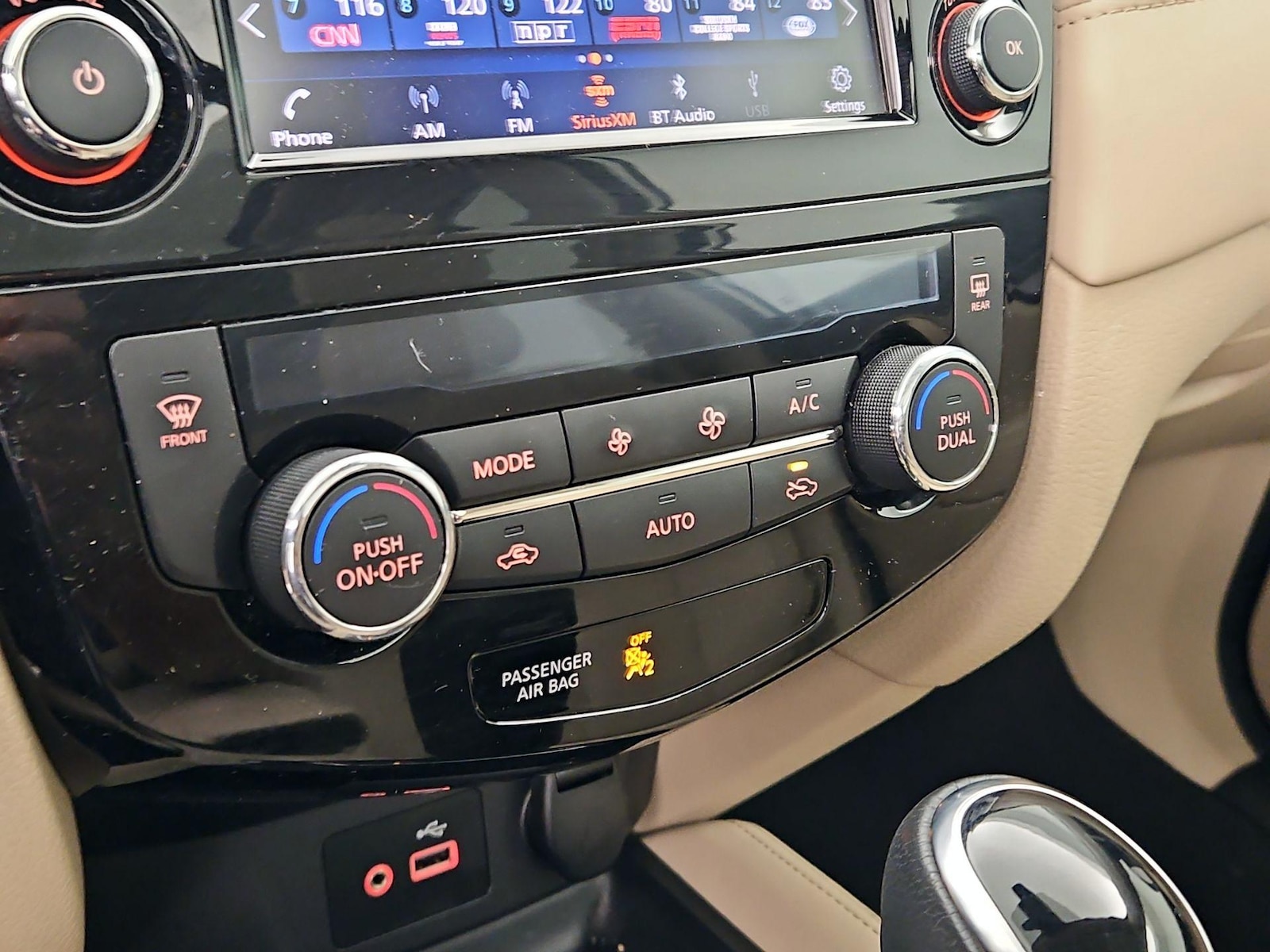 2019 Nissan Rogue SL - Photo 18