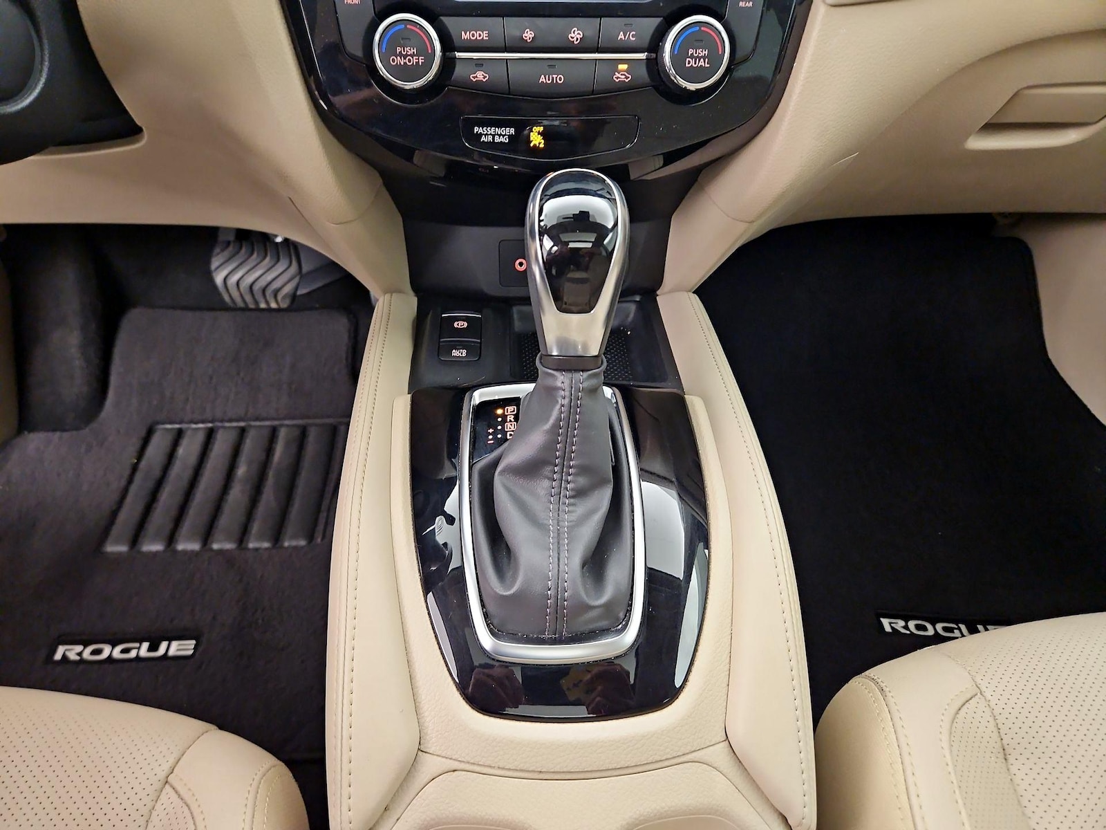 2019 Nissan Rogue SL - Photo 19