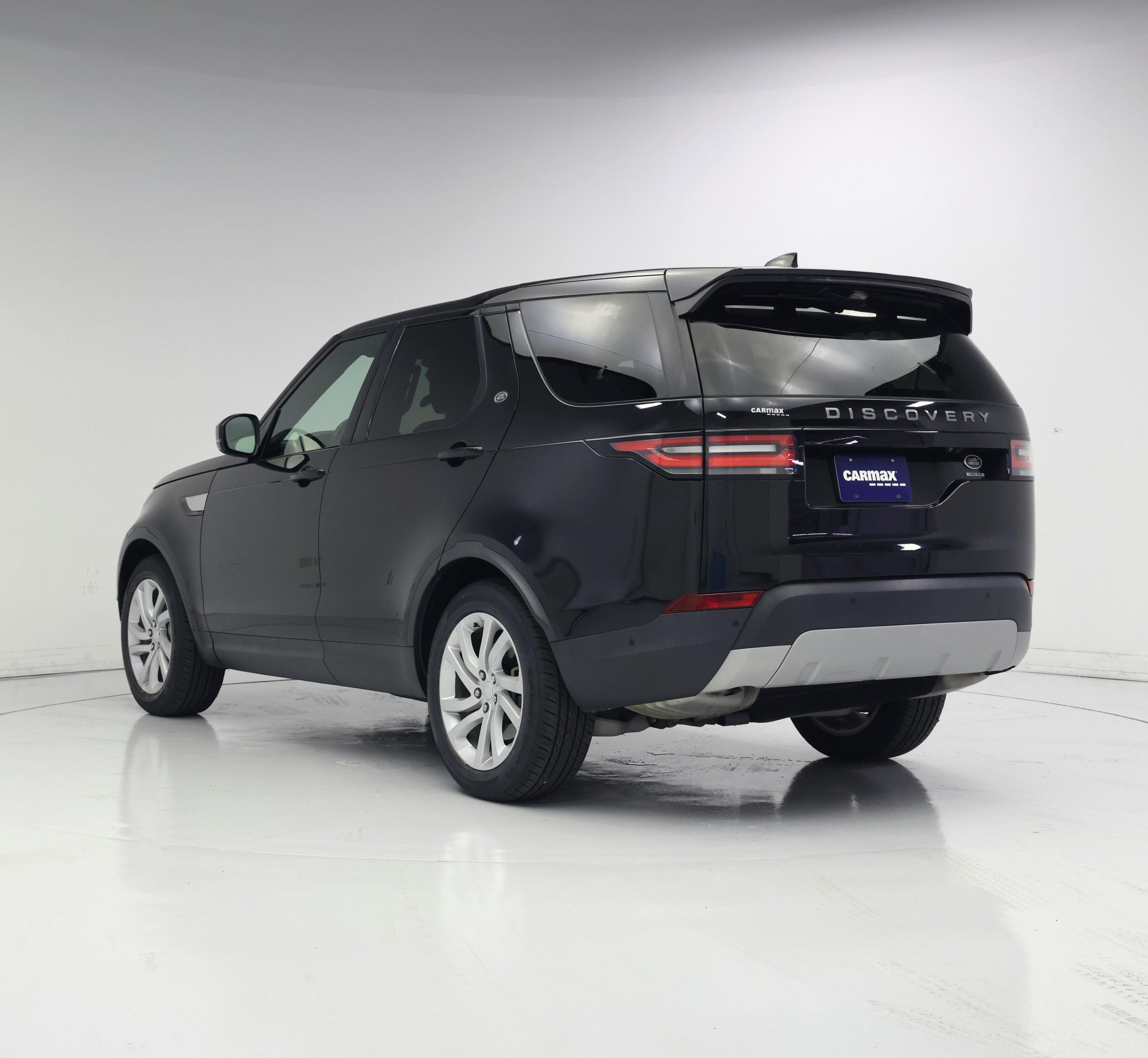 Thumbnail: 2020 Land Rover Discovery - 2