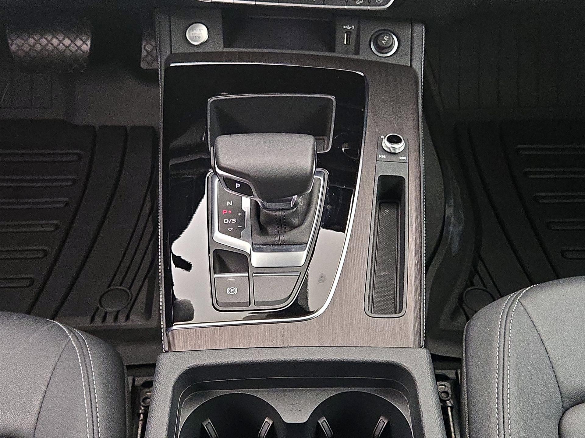 Thumbnail: 2024 Audi Q5 - 17