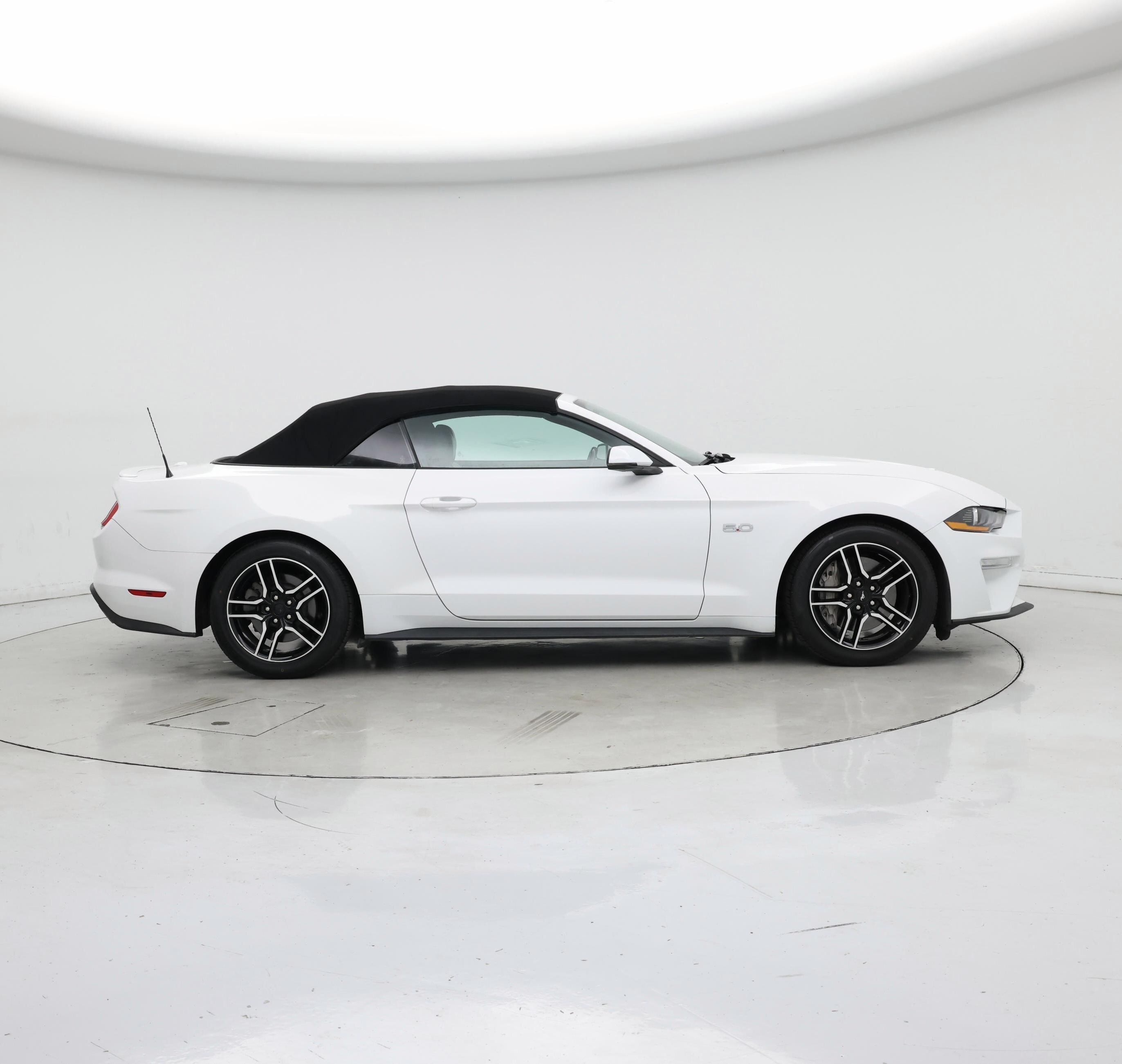 Thumbnail: 2019 Ford Mustang - 7