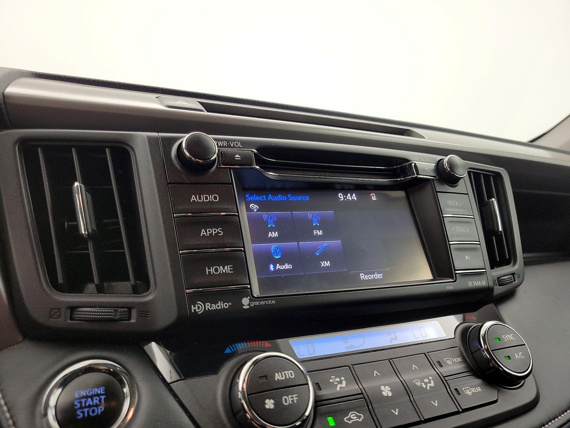 Thumbnail: 2018 Toyota RAV4 - 15