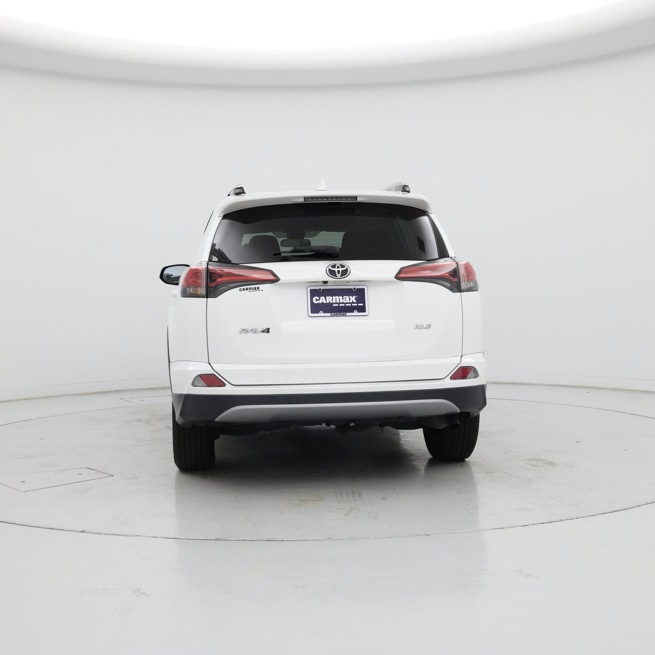 Thumbnail: 2018 Toyota RAV4 - 6