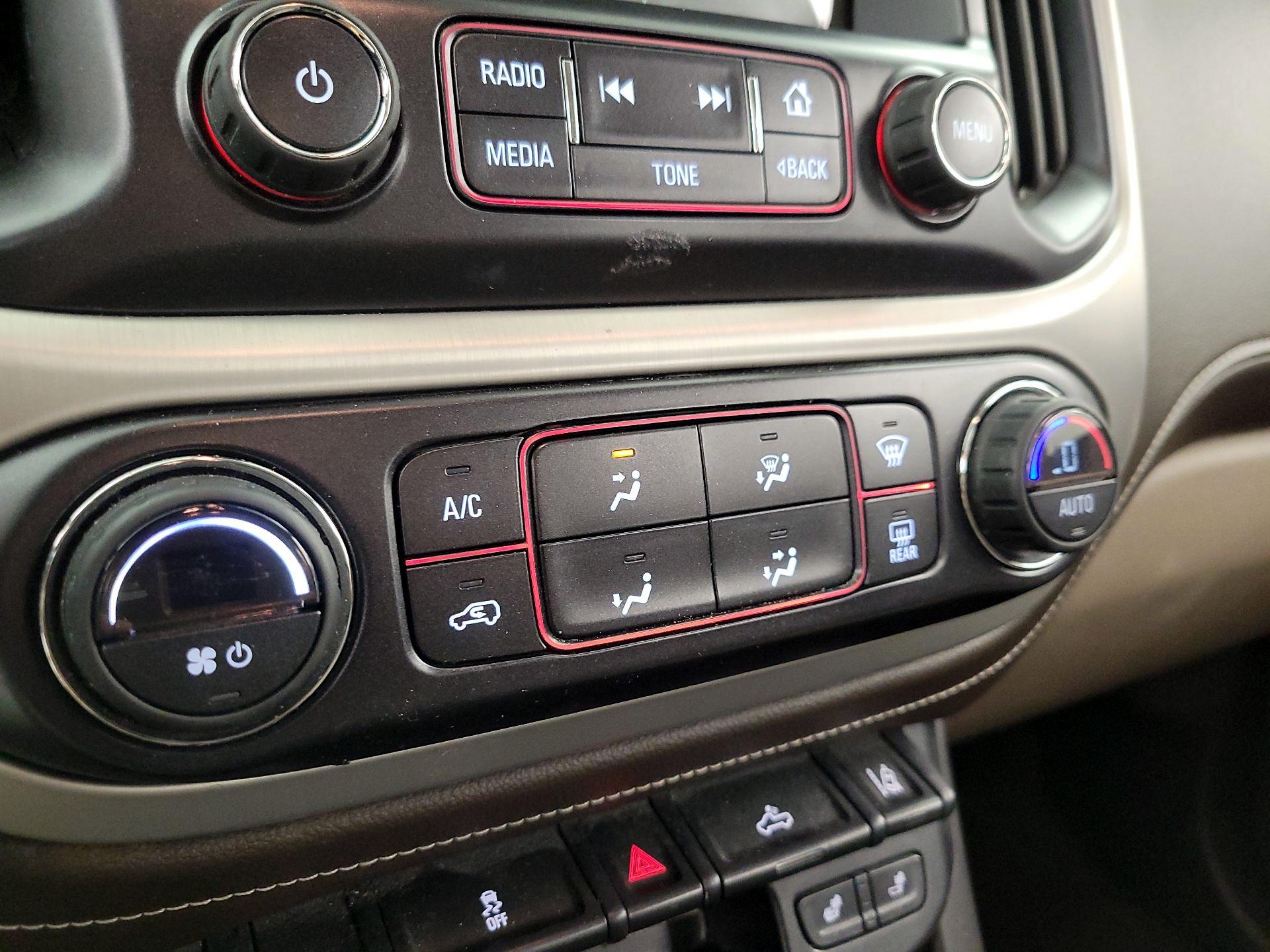 Thumbnail: 2015 GMC Canyon - 16