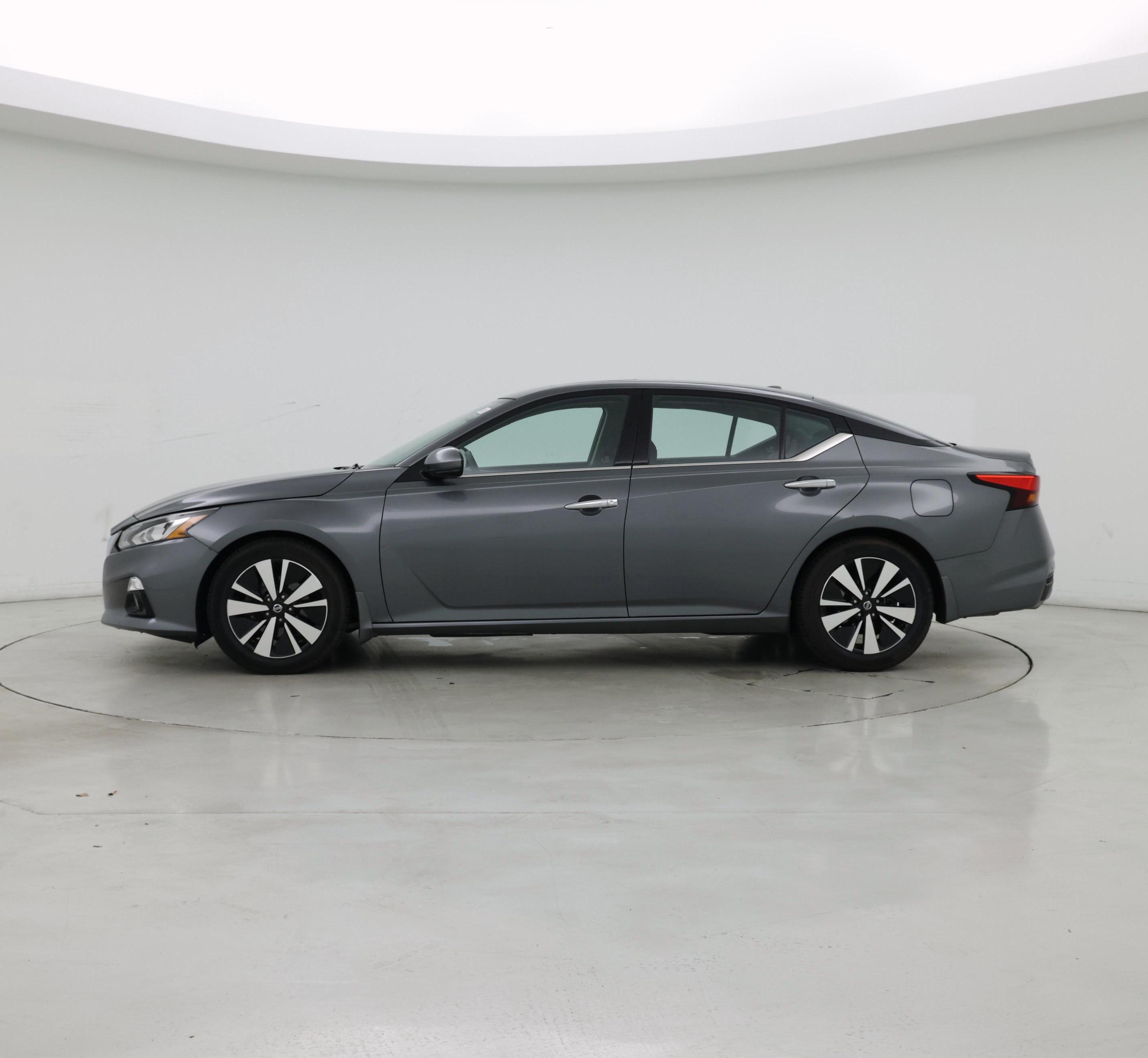 Thumbnail: 2019 Nissan Altima - 3