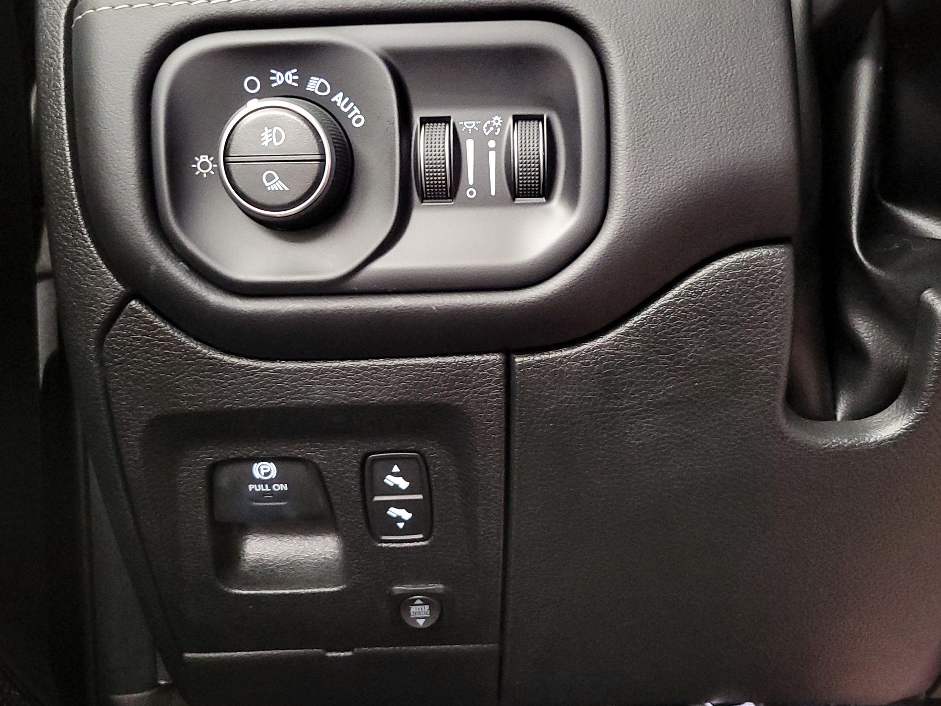 Thumbnail: 2024 RAM 1500 - 13