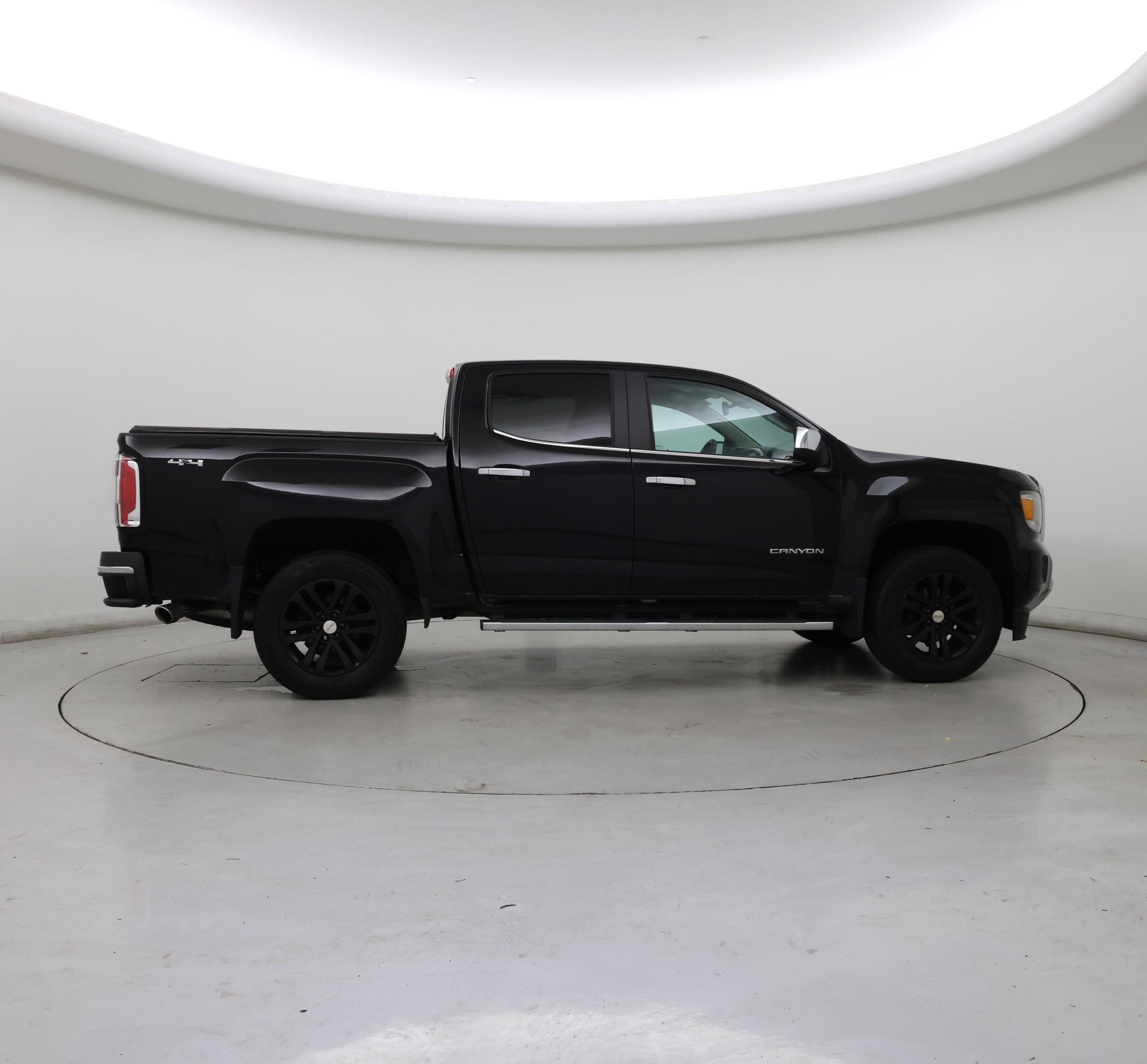 Thumbnail: 2017 GMC Canyon - 7