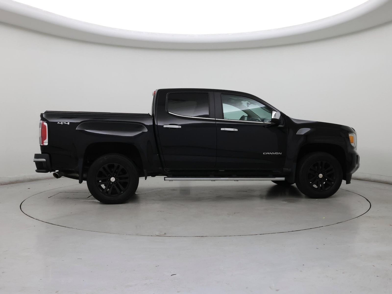 2017 GMC Canyon SLT - Photo 8