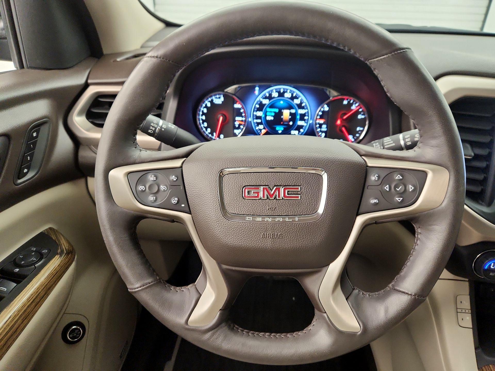 Thumbnail: 2017 GMC Acadia - 10