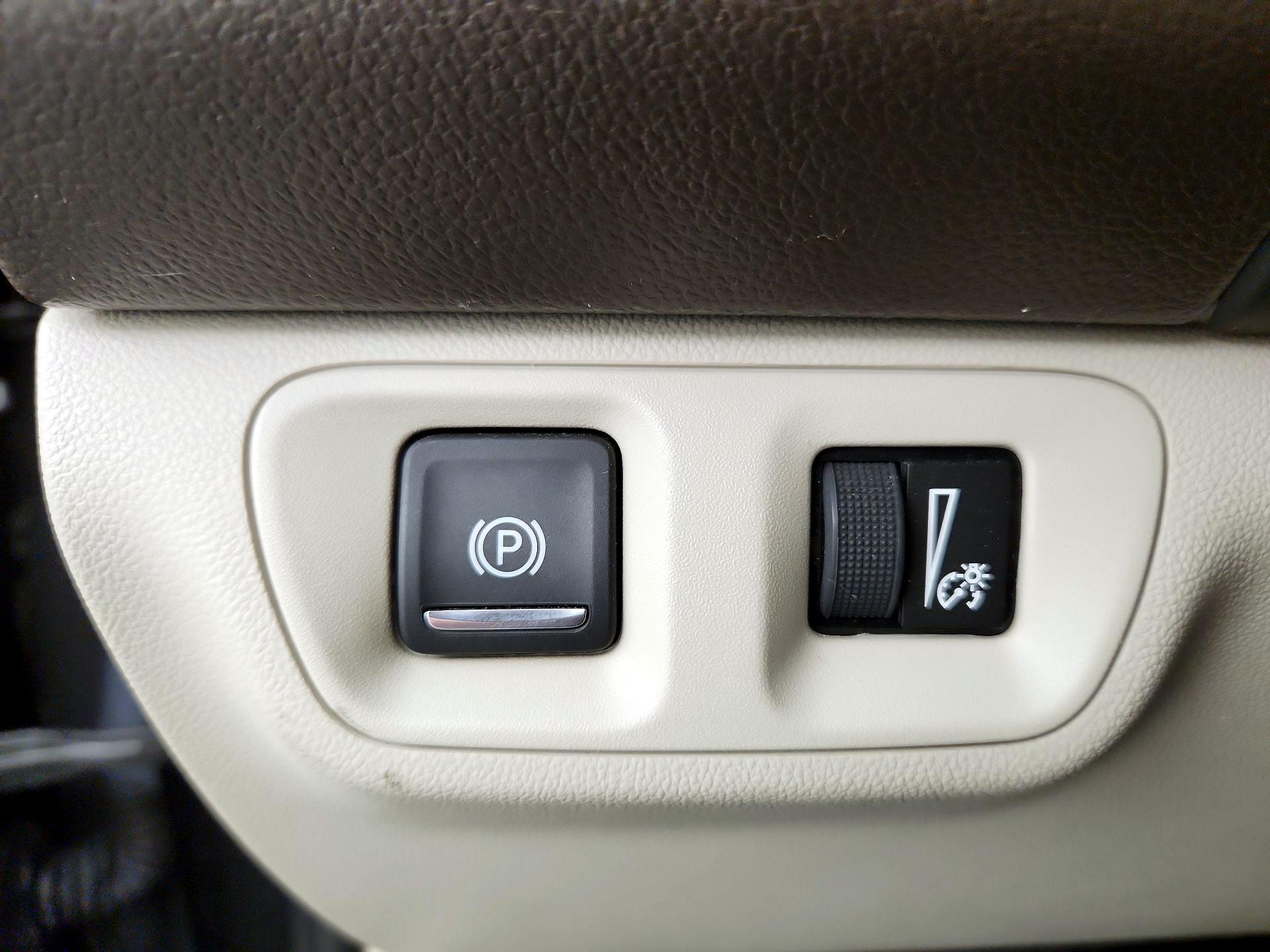 Thumbnail: 2017 GMC Acadia - 13