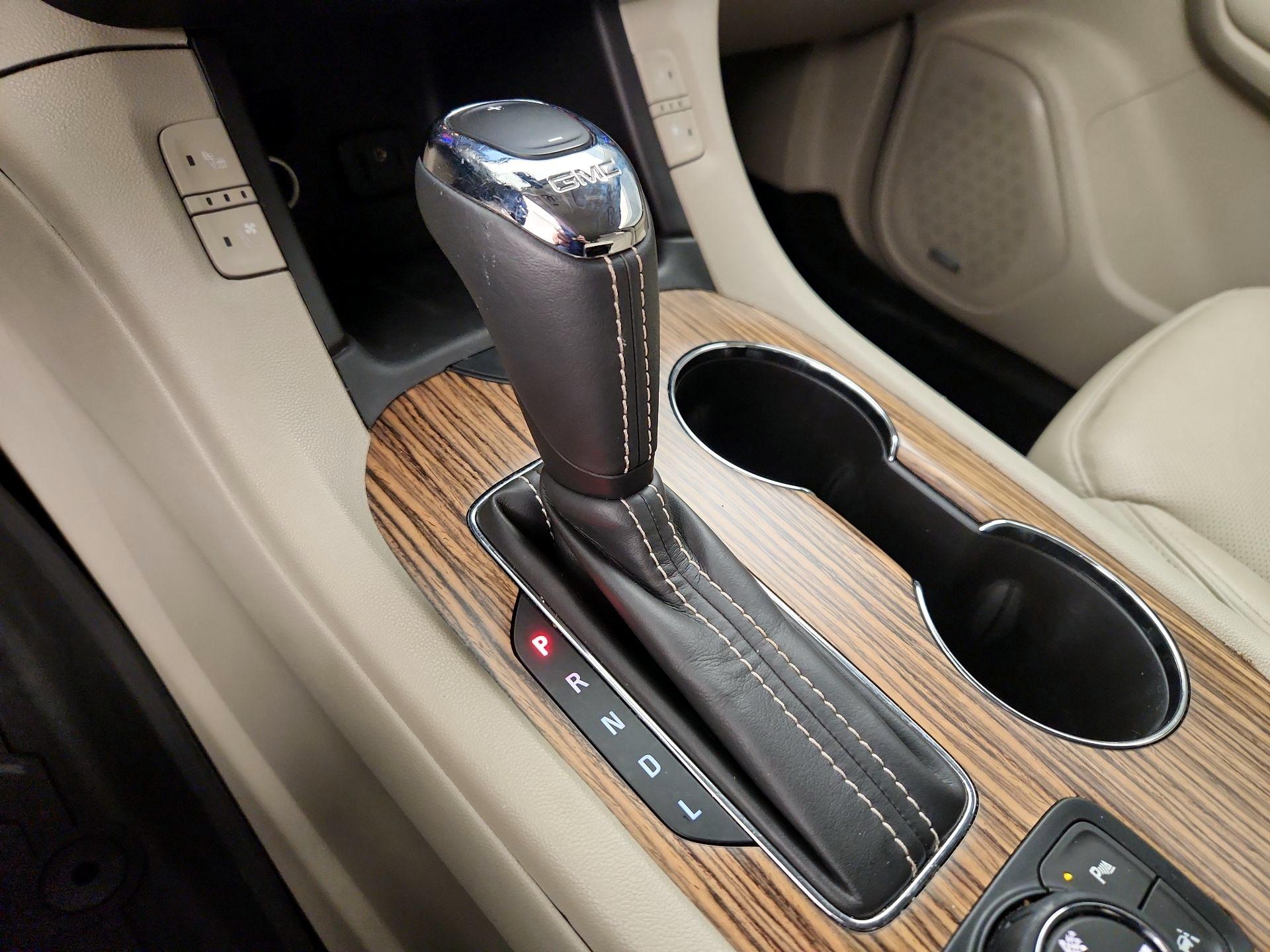 Thumbnail: 2017 GMC Acadia - 17