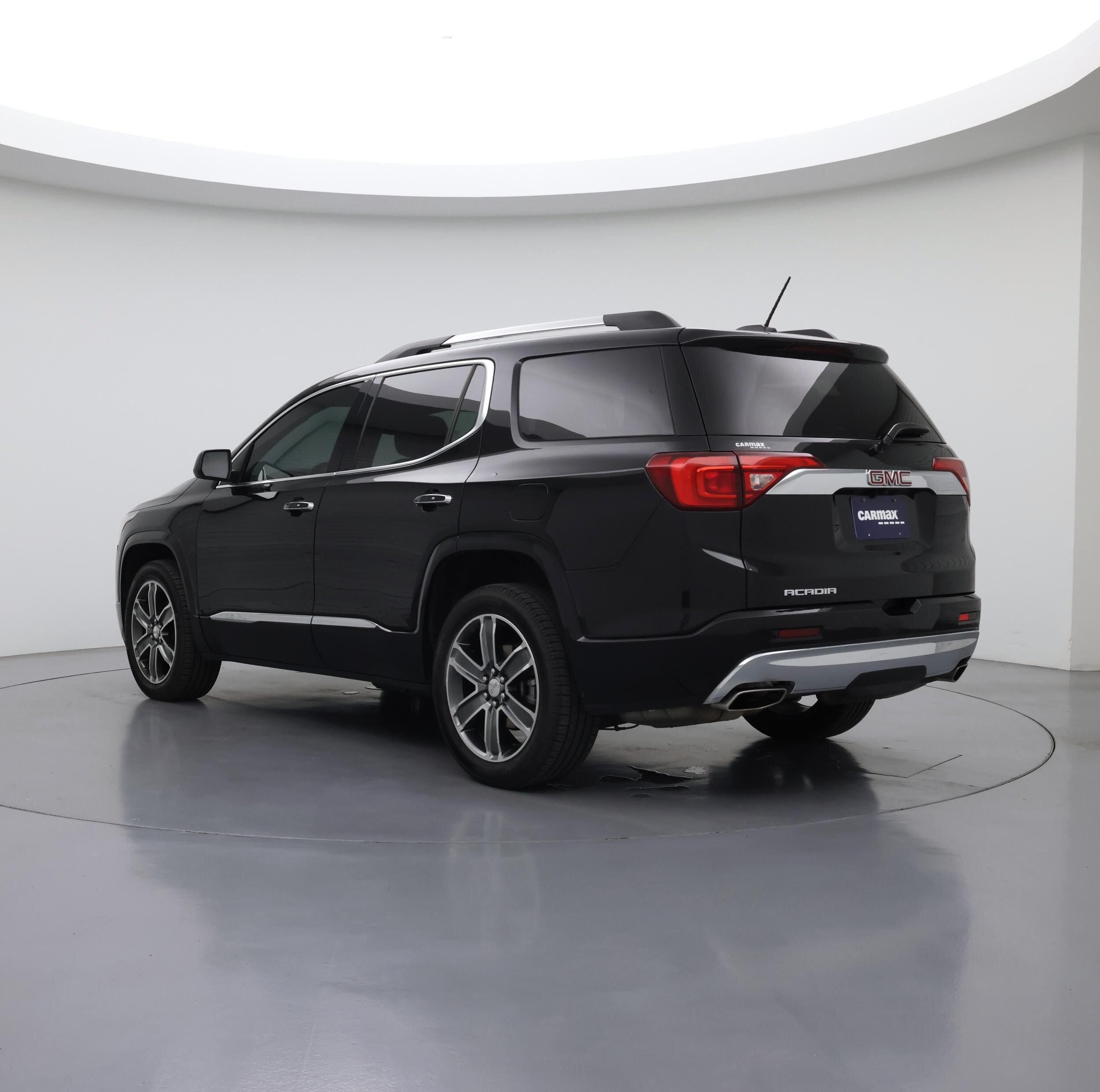 Thumbnail: 2017 GMC Acadia - 2