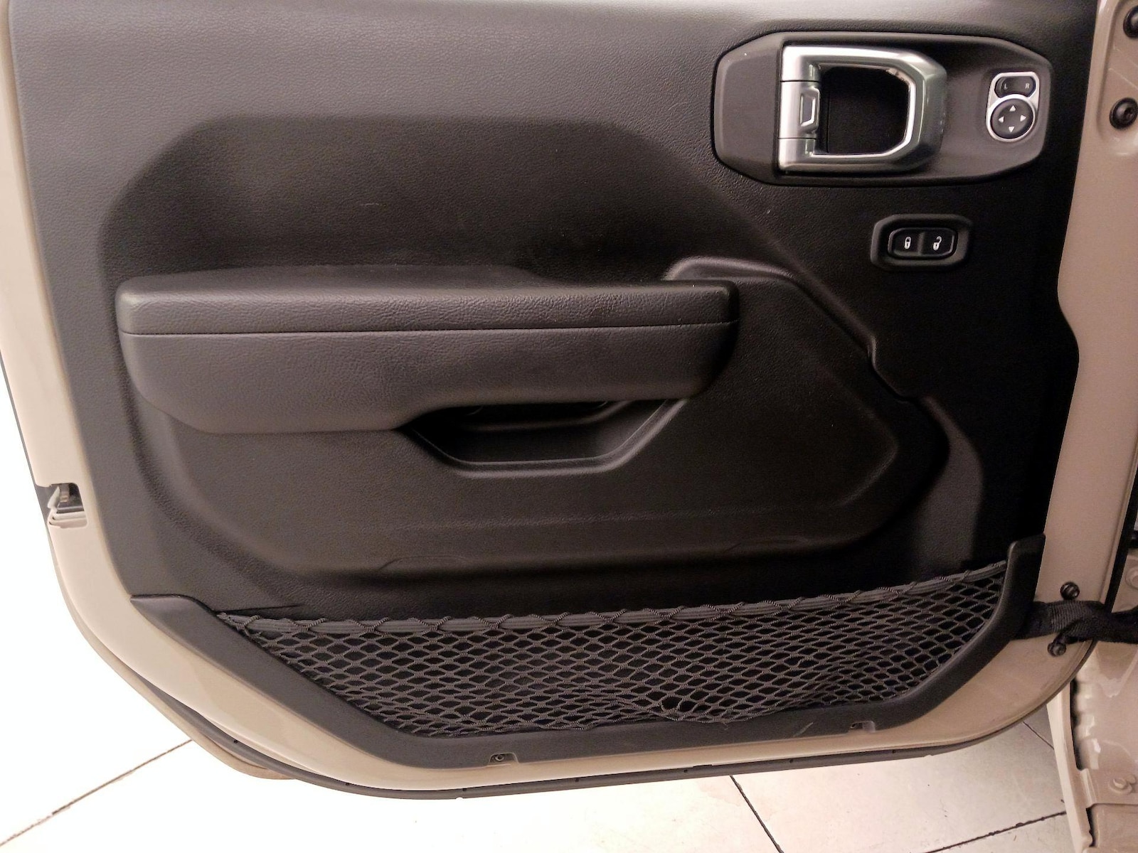 2022 Jeep Wrangler Unlimited Altitude - Photo 13