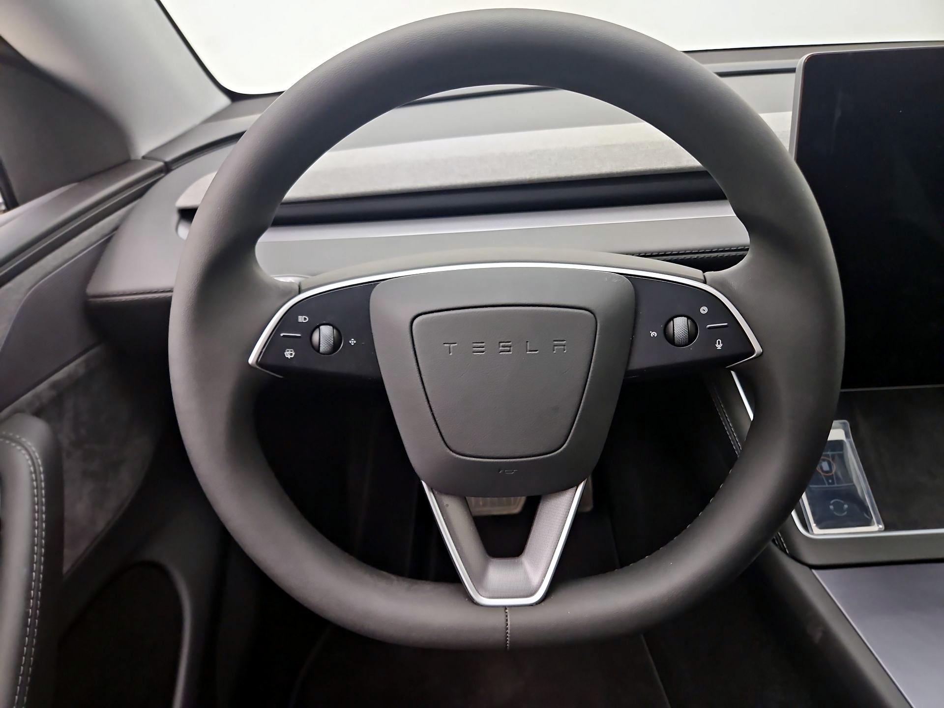 Thumbnail: 2026 Tesla Model Y - 10