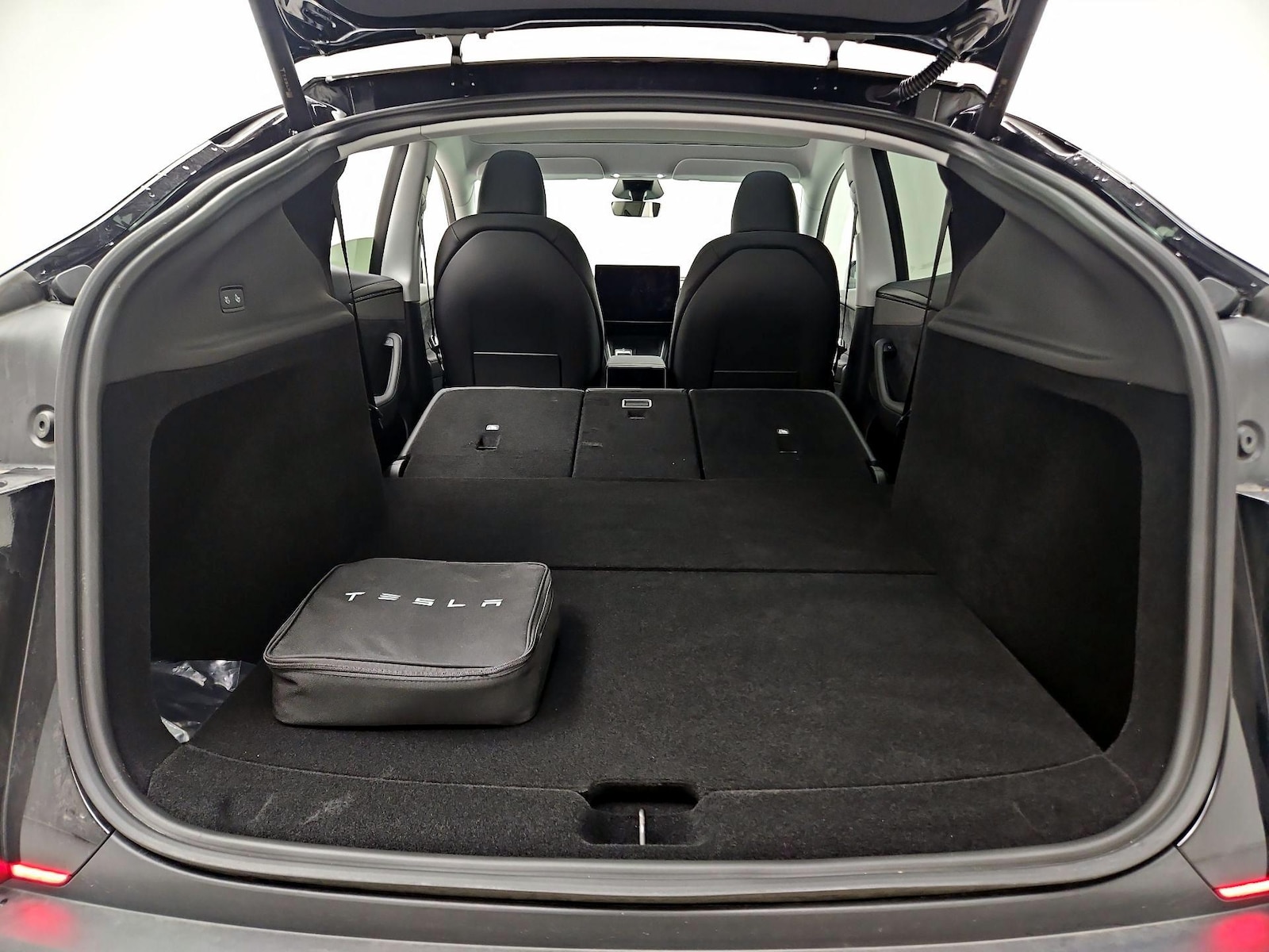 2026 Tesla Model Y Long Range - Photo 24