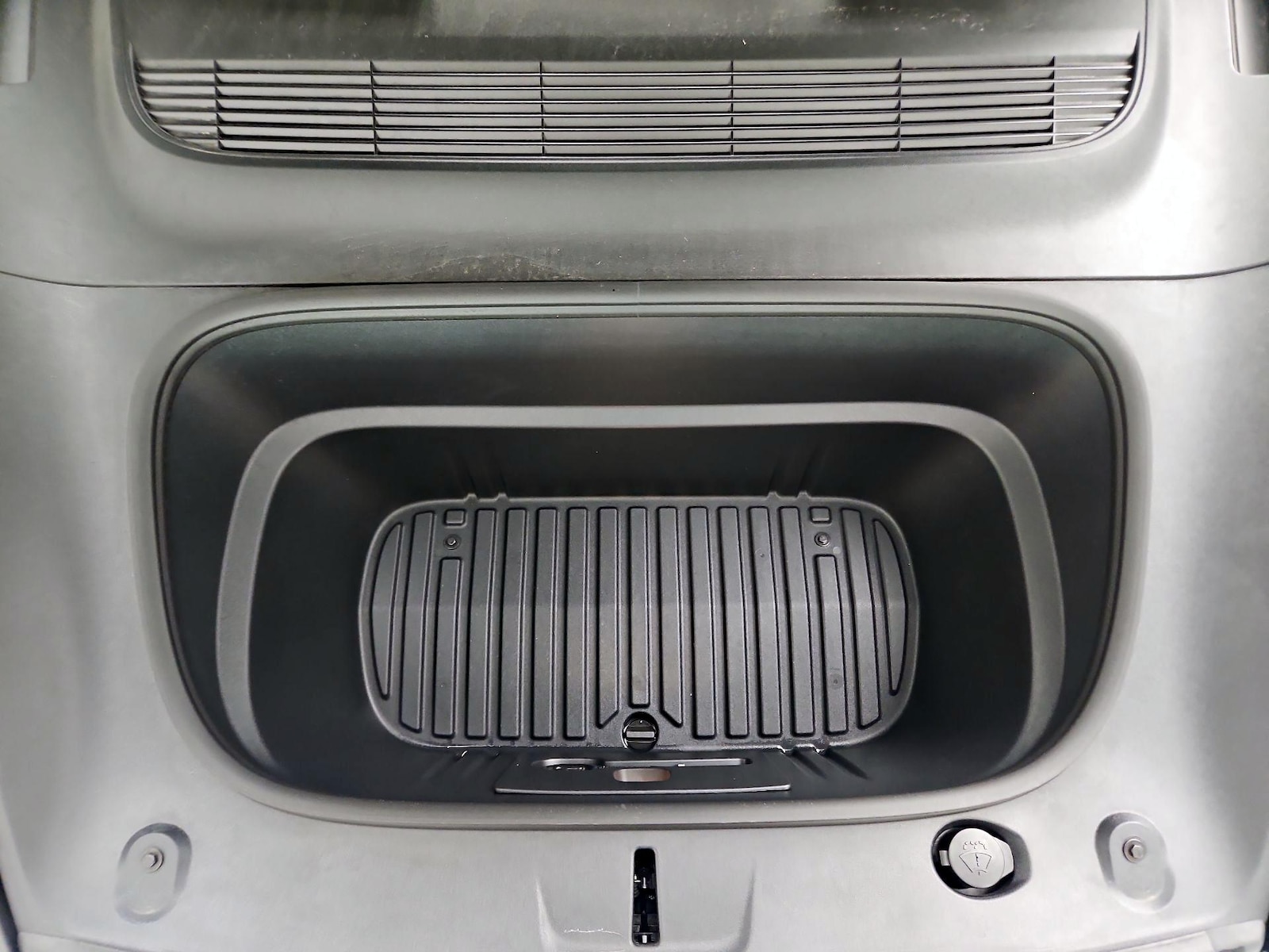 2026 Tesla Model Y Long Range - Photo 25