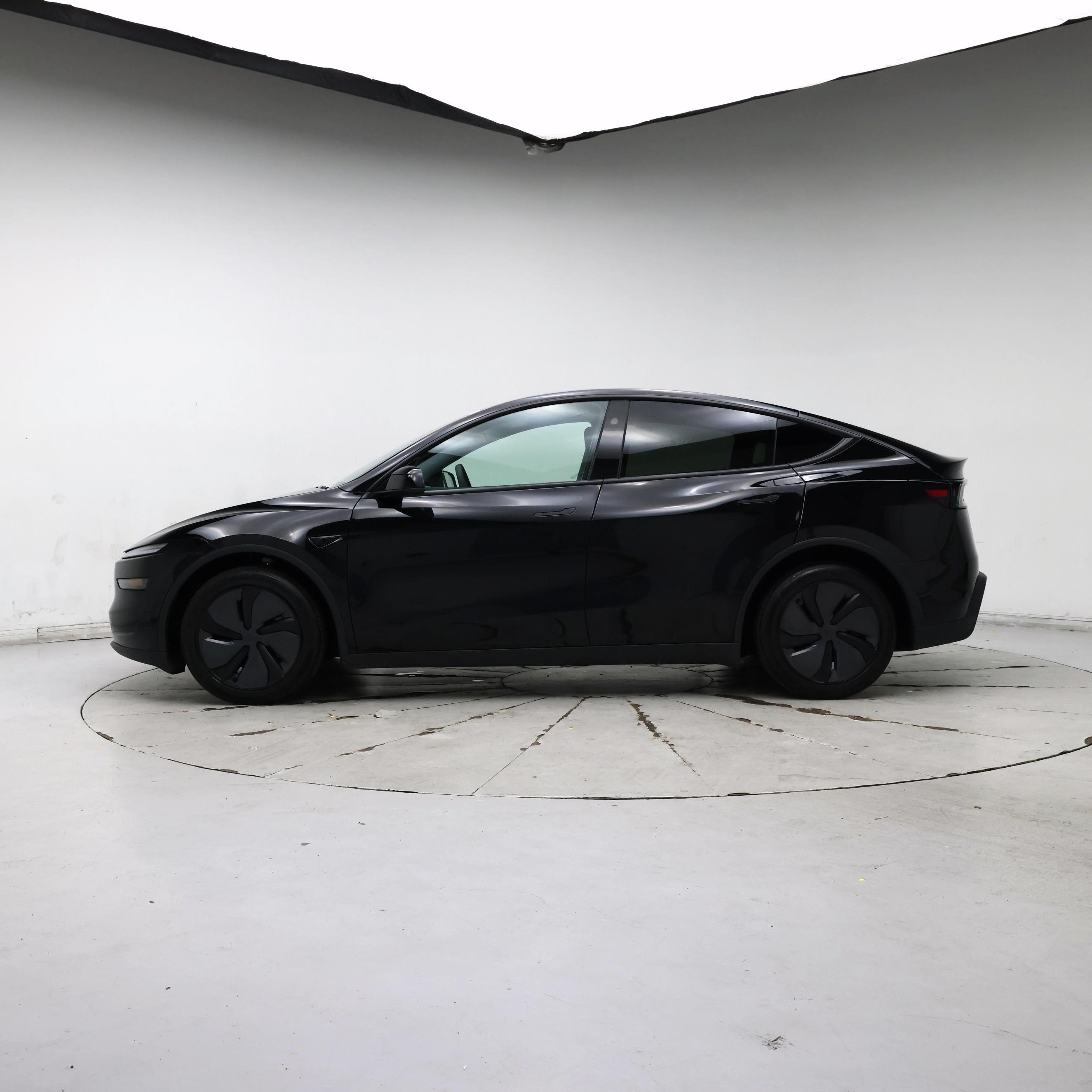 Thumbnail: 2026 Tesla Model Y - 3