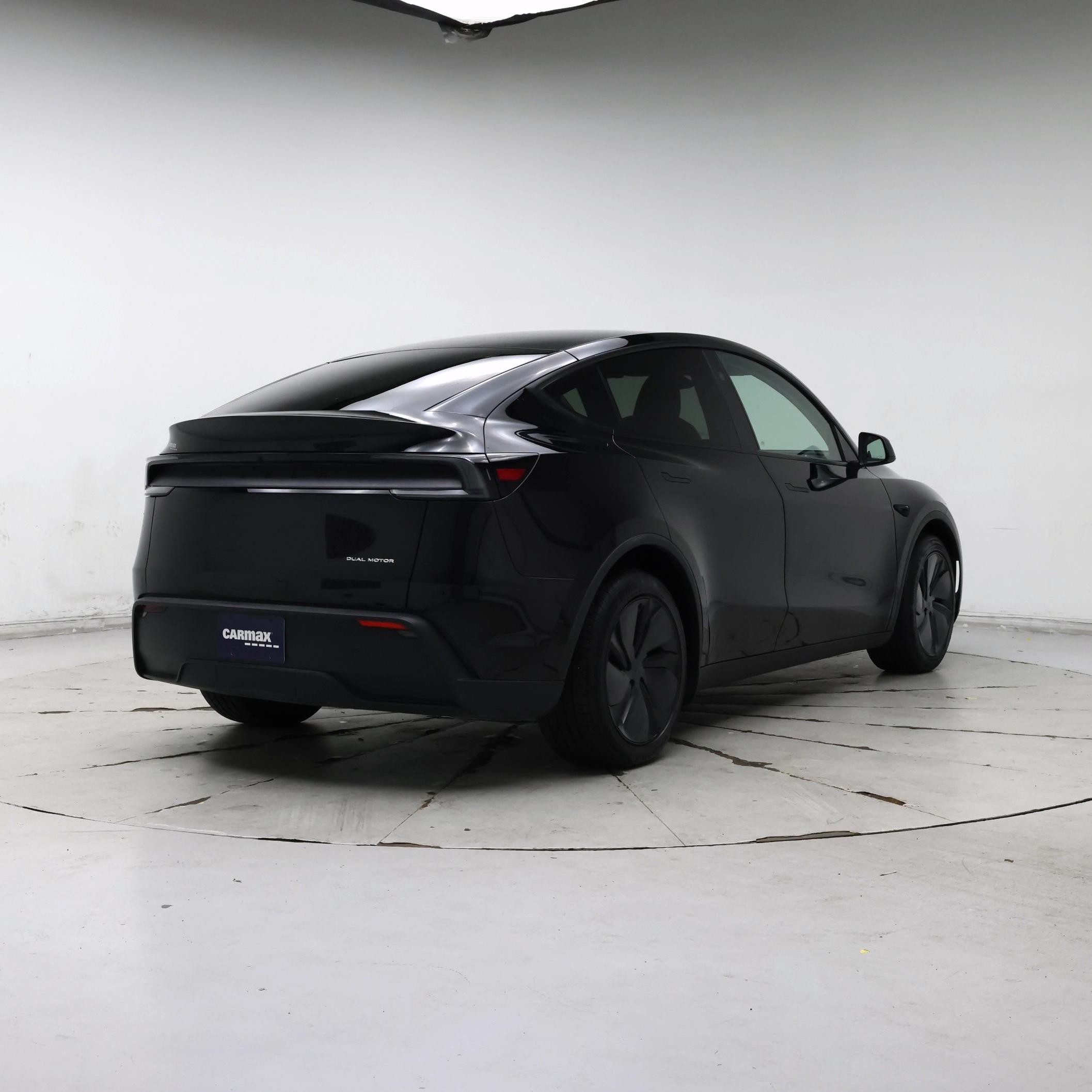 Thumbnail: 2026 Tesla Model Y - 8