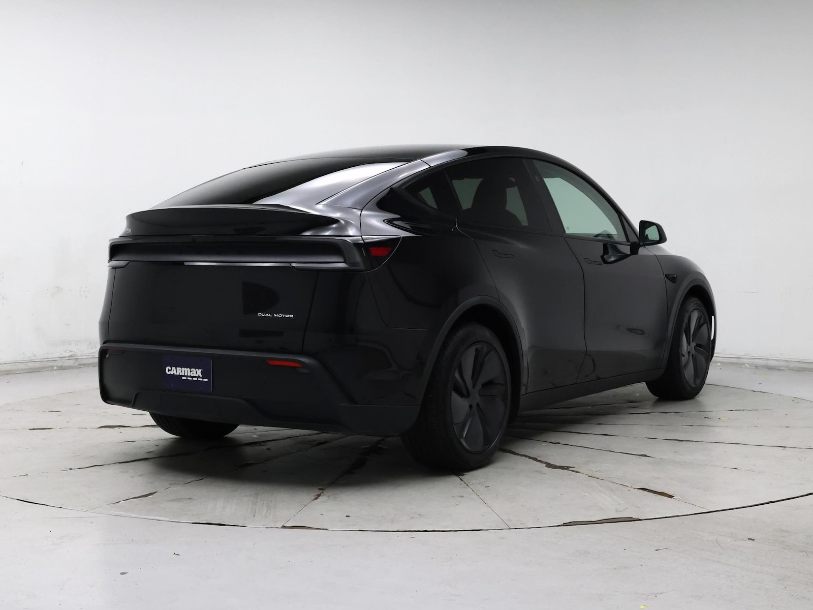 2026 Tesla Model Y Long Range - Photo 9