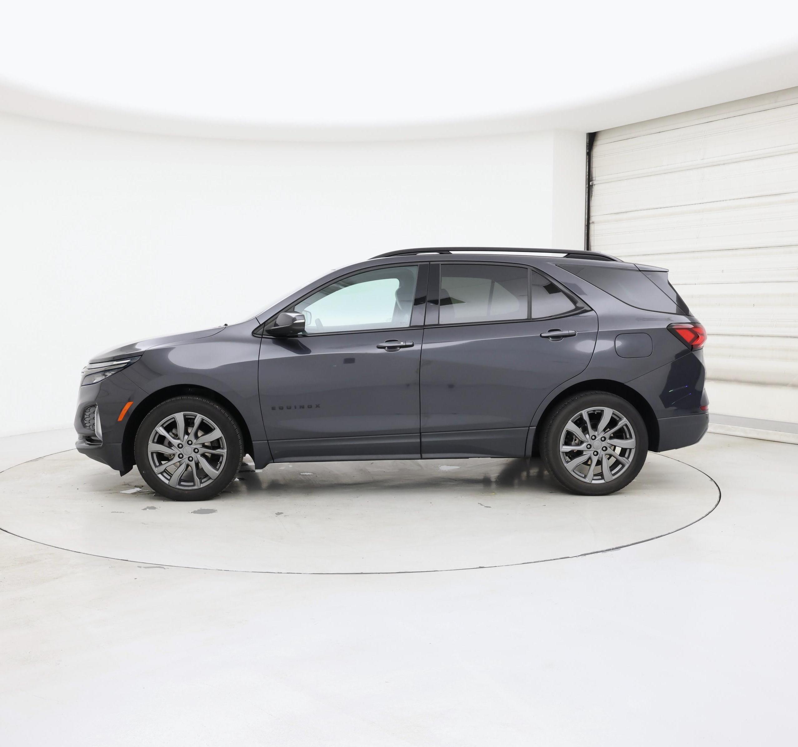 Thumbnail: 2023 Chevrolet Equinox - 3