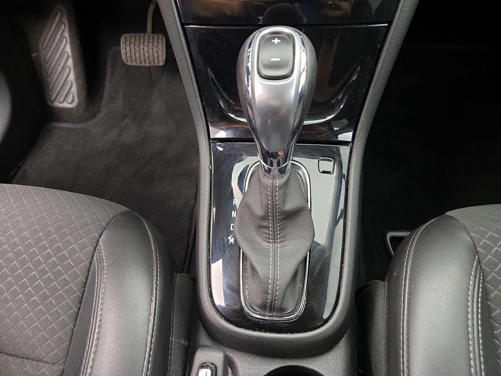 Thumbnail: 2022 Buick Encore - 17