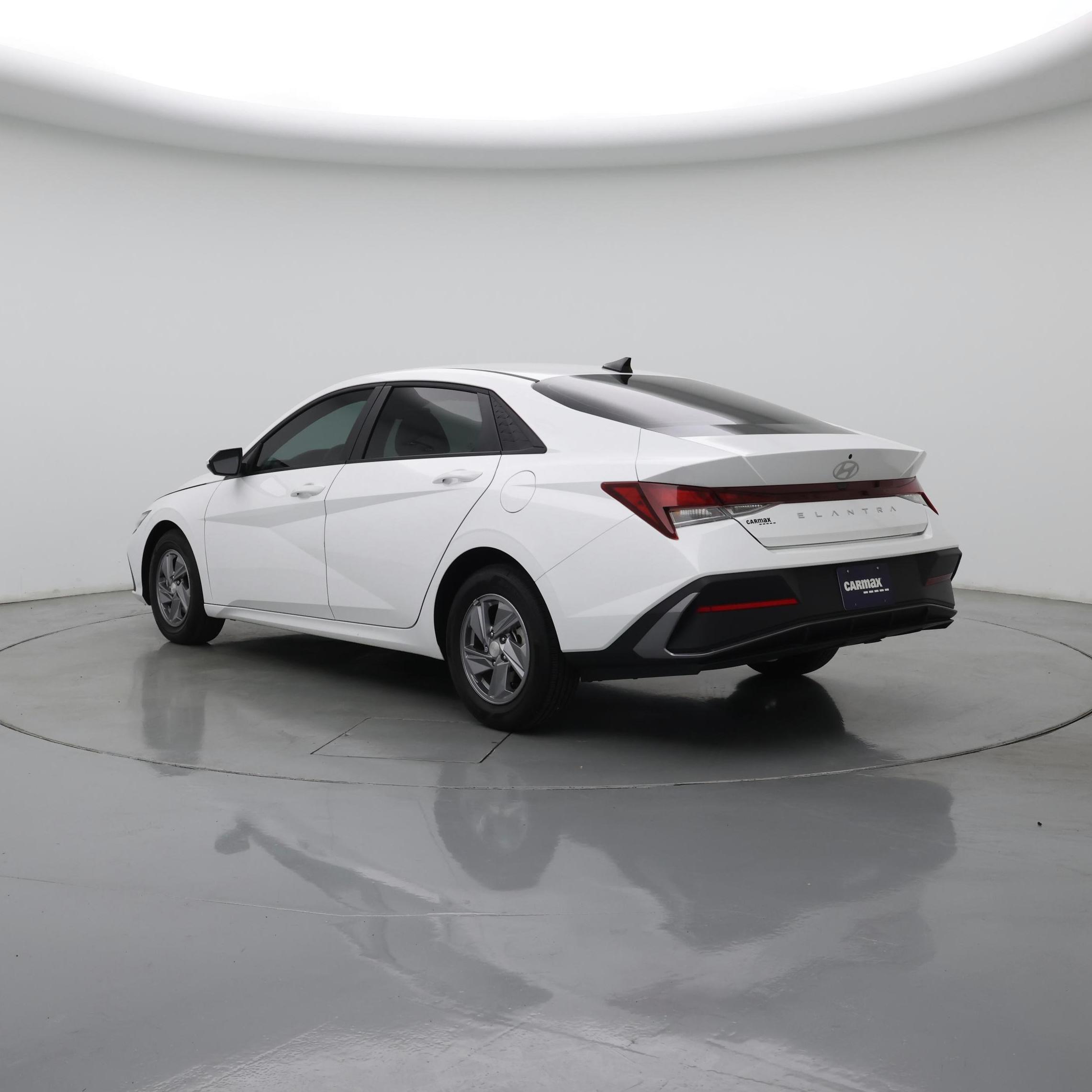 Thumbnail: 2024 Hyundai Elantra - 2