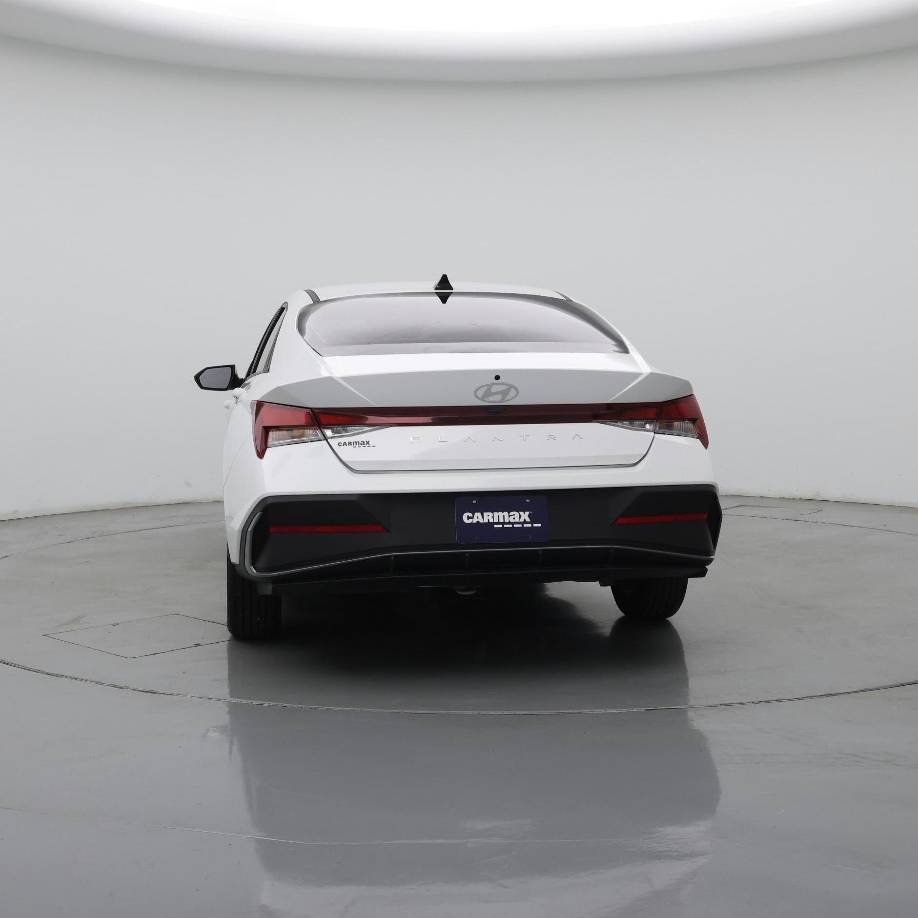 Thumbnail: 2024 Hyundai Elantra - 6