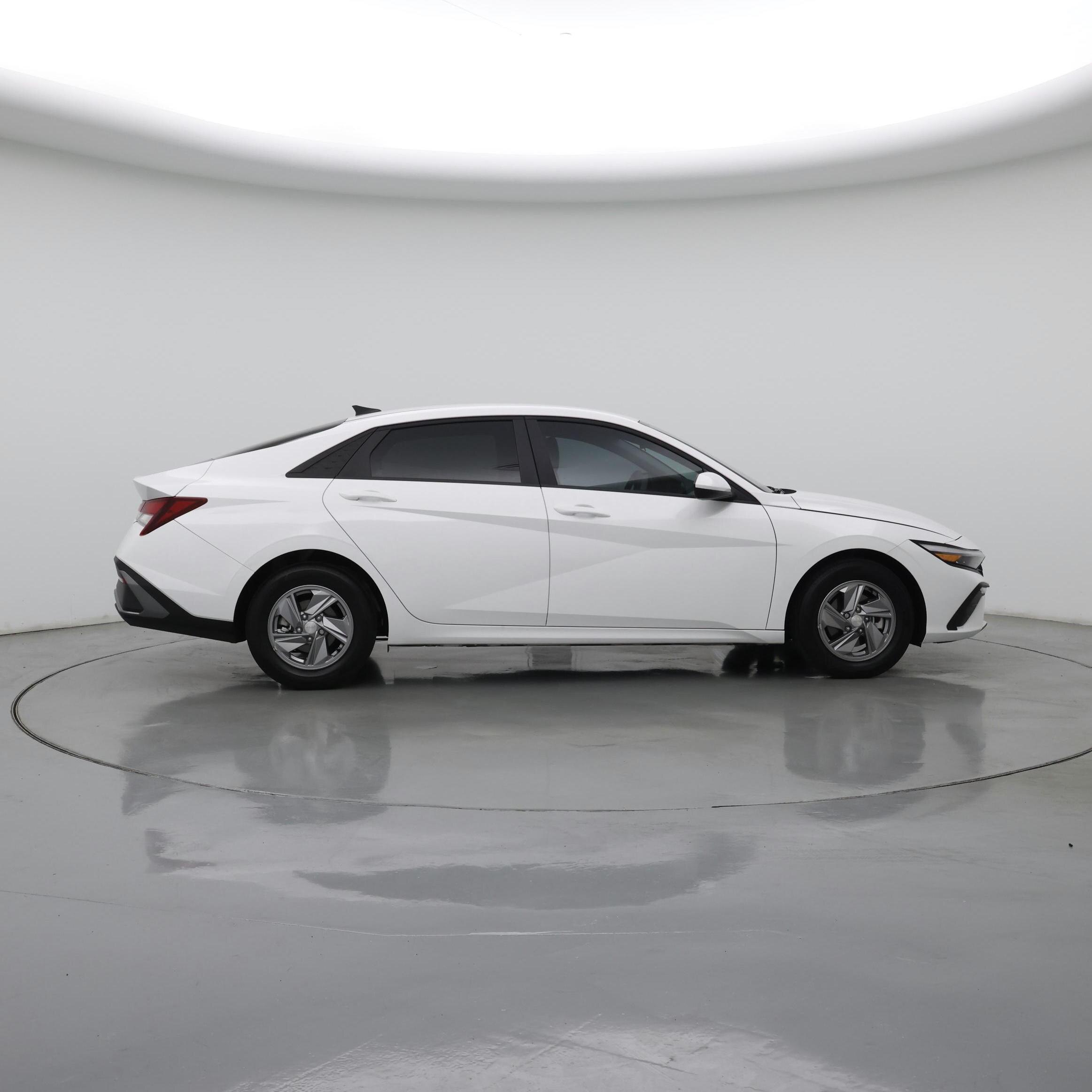 Thumbnail: 2024 Hyundai Elantra - 7