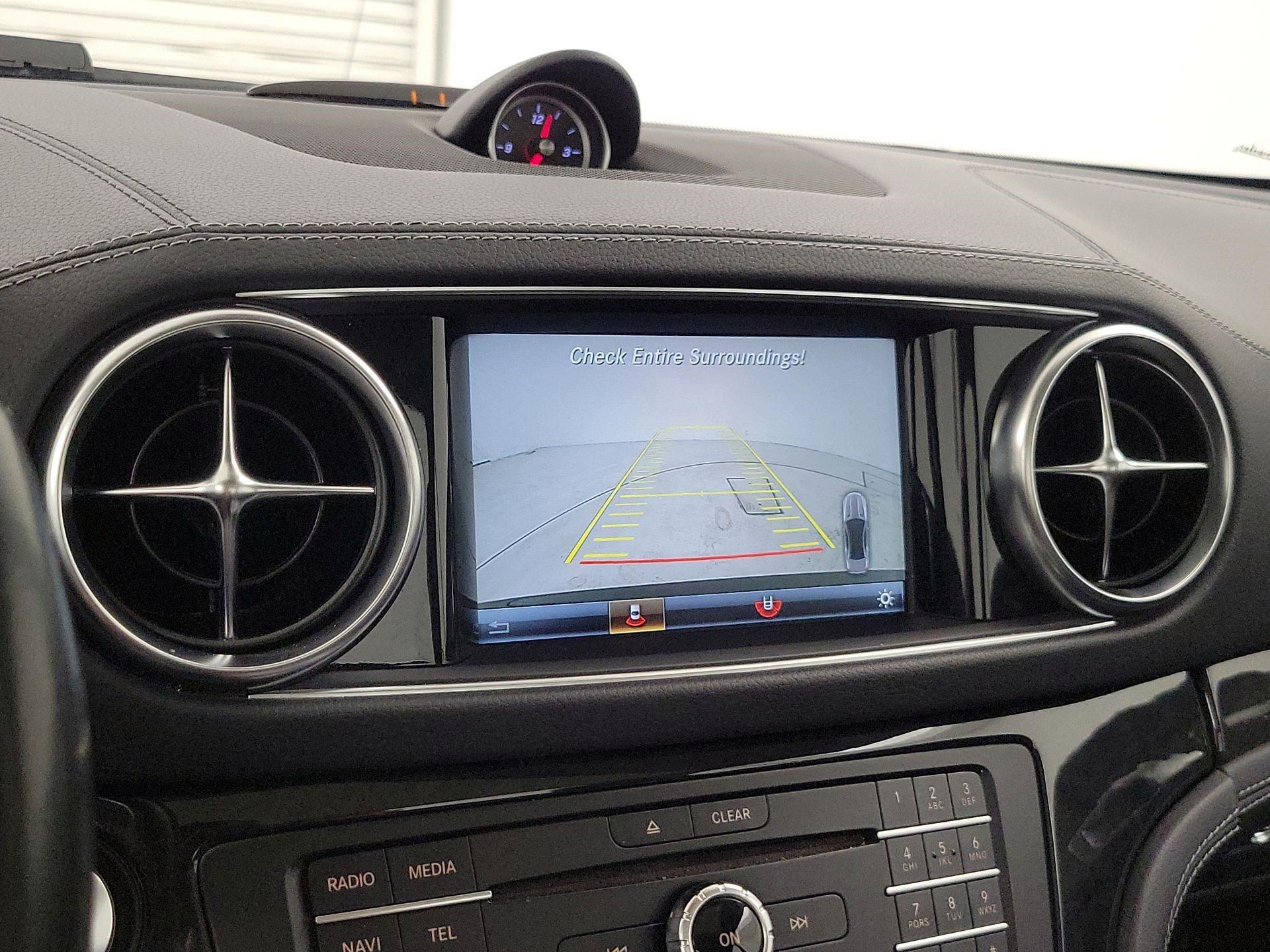 Thumbnail: 2017 Mercedes-Benz SL-Class - 12