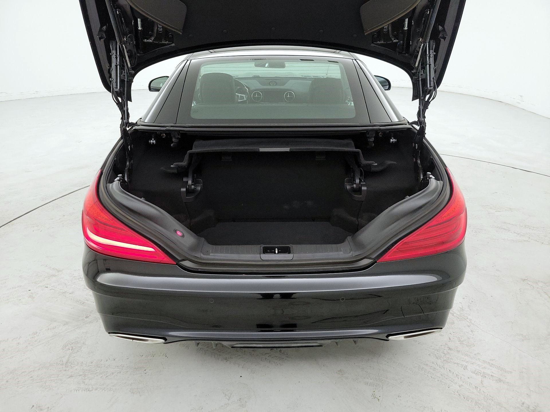 Thumbnail: 2017 Mercedes-Benz SL-Class - 17