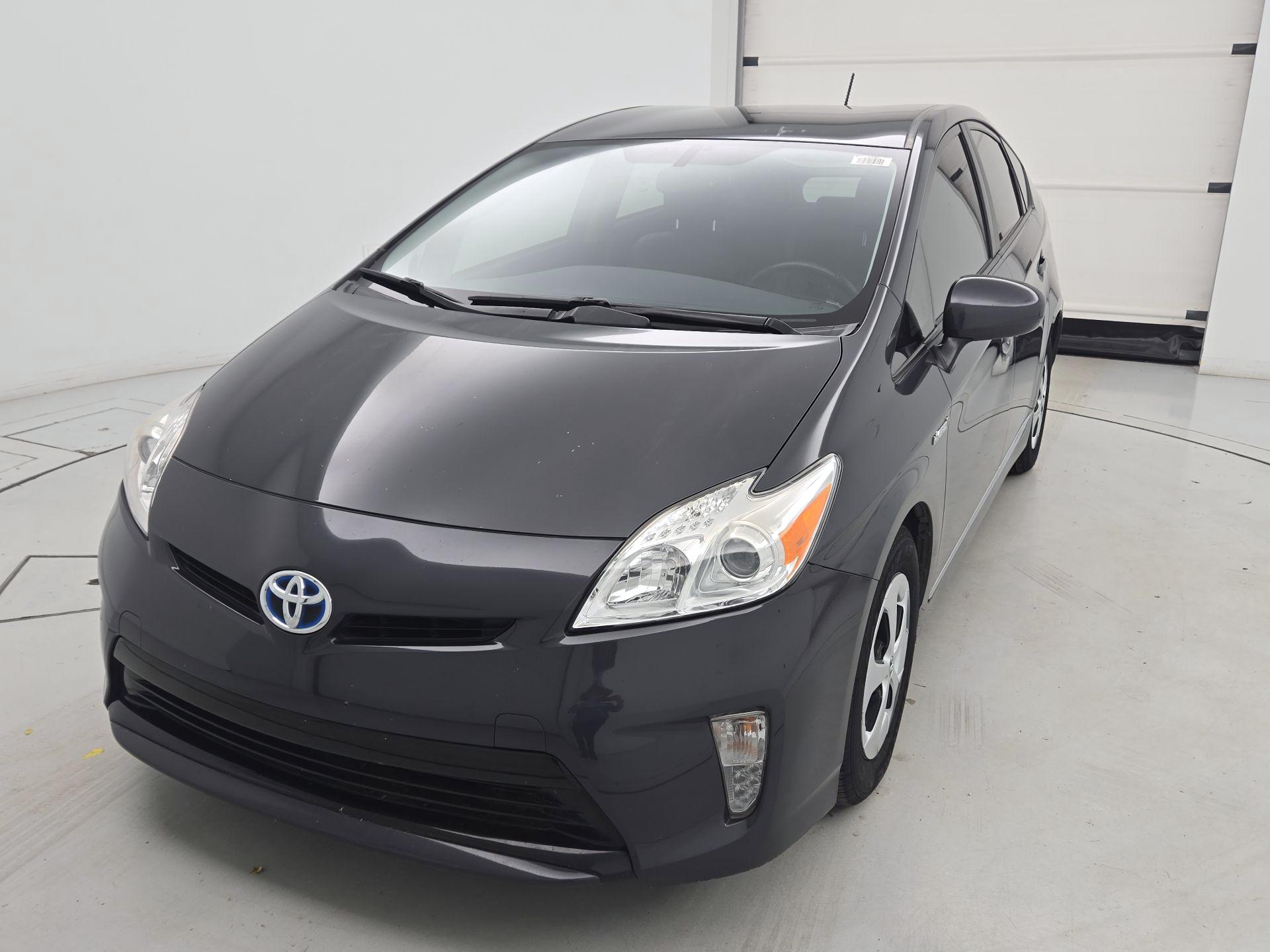 Thumbnail: 2014 Toyota Prius - 3