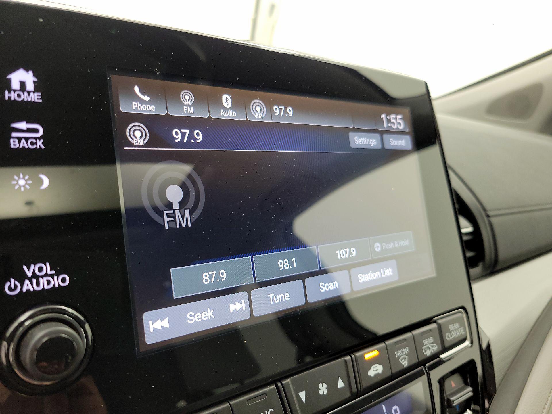 Thumbnail: 2019 Honda Odyssey - 15