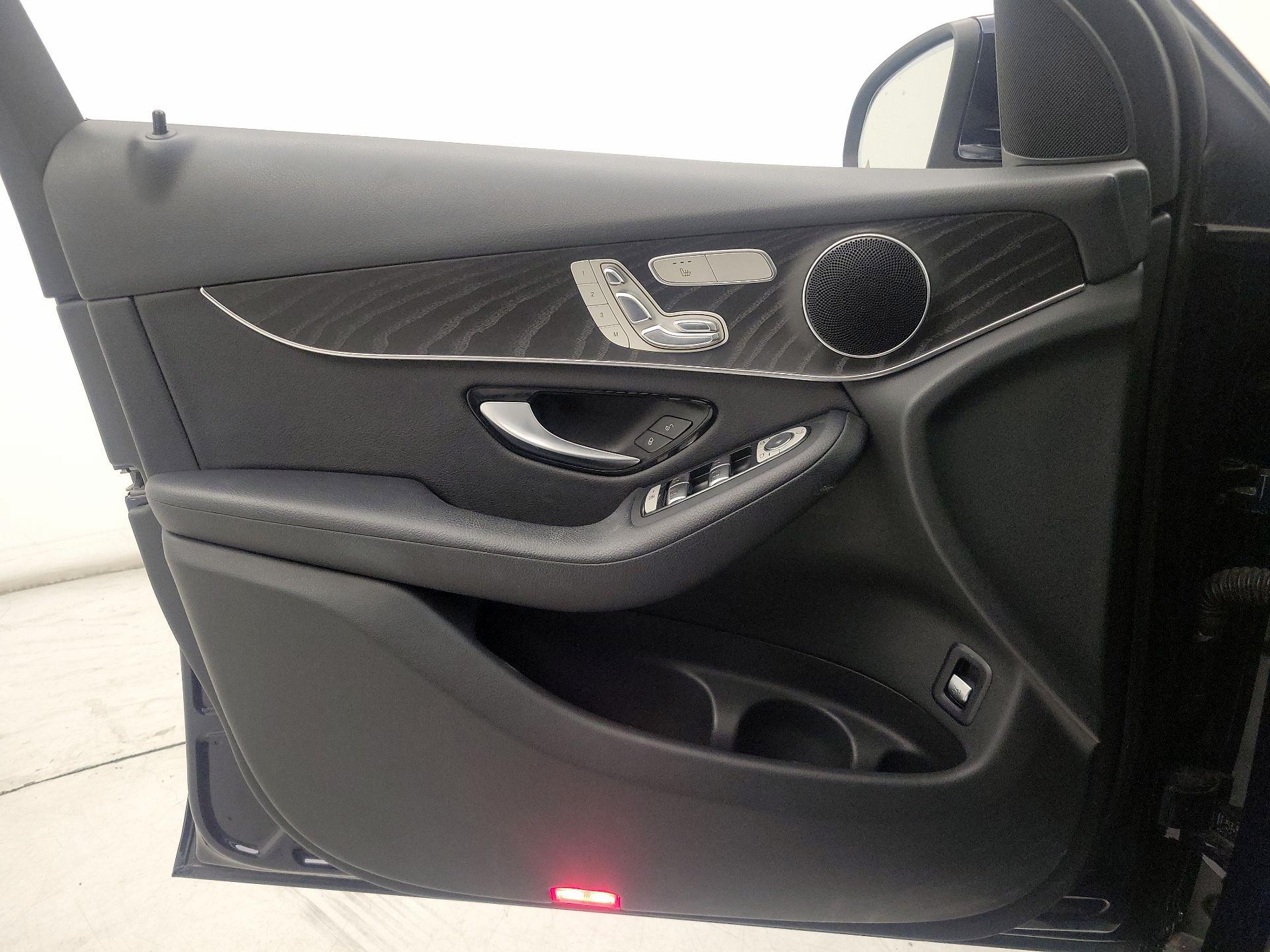Thumbnail: 2018 Mercedes-Benz GLC - 12
