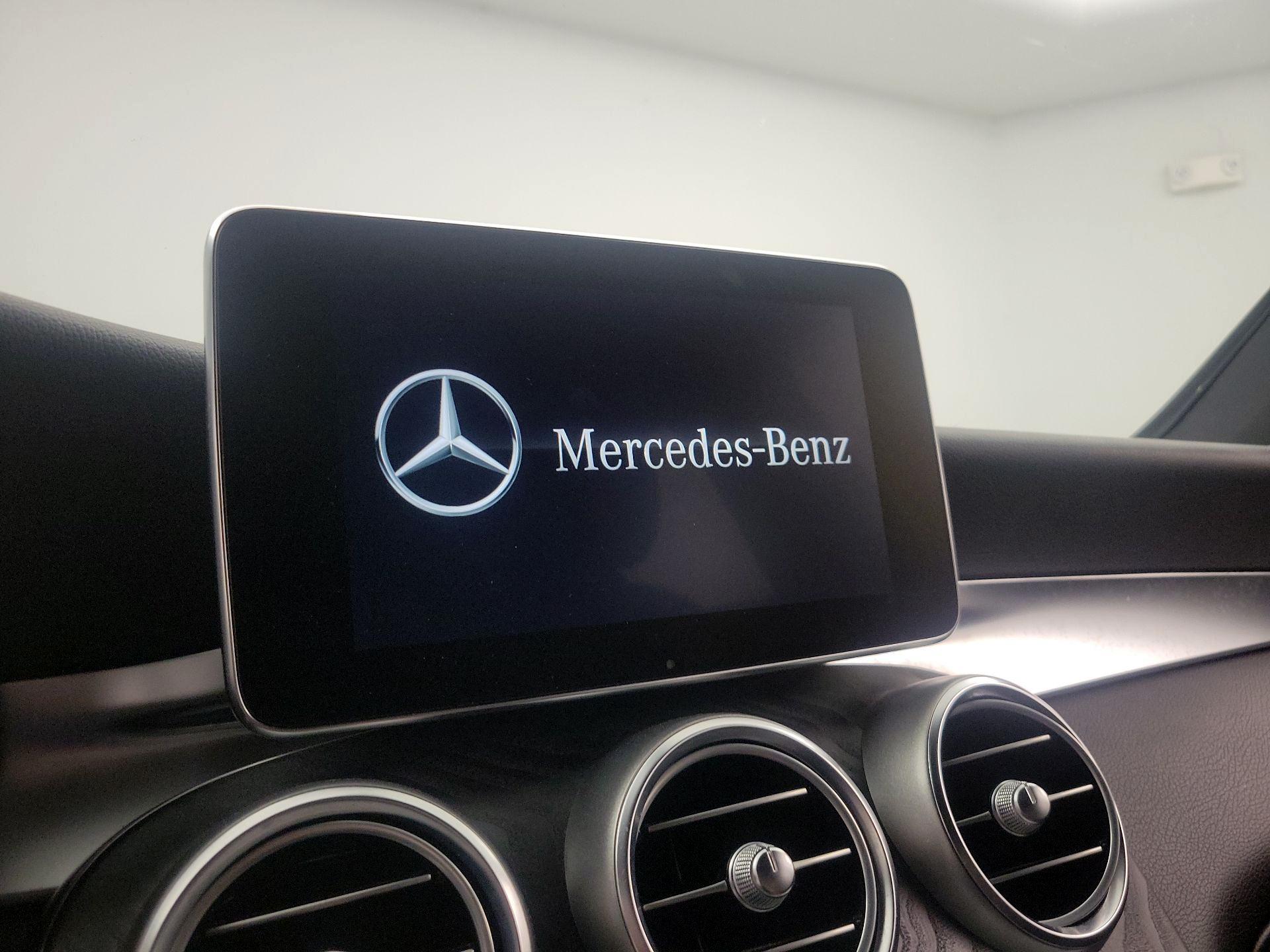 Thumbnail: 2018 Mercedes-Benz GLC - 16