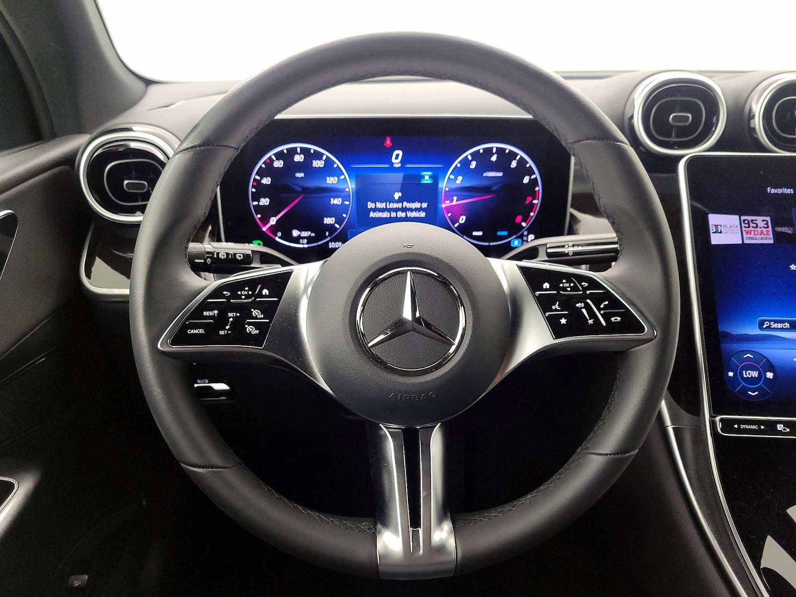 2026 Mercedes-Benz GLC Base - Photo 11