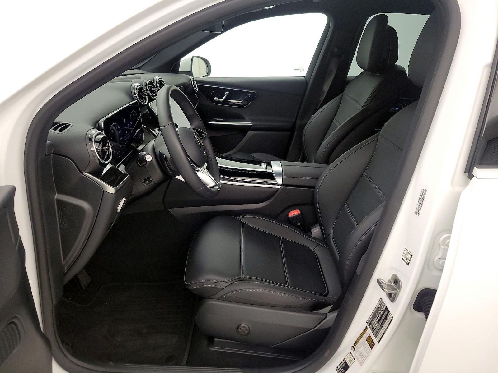 2026 Mercedes-Benz GLC Base - Photo 12