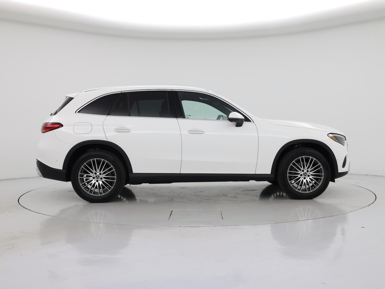 2026 Mercedes-Benz GLC Base - Photo 8