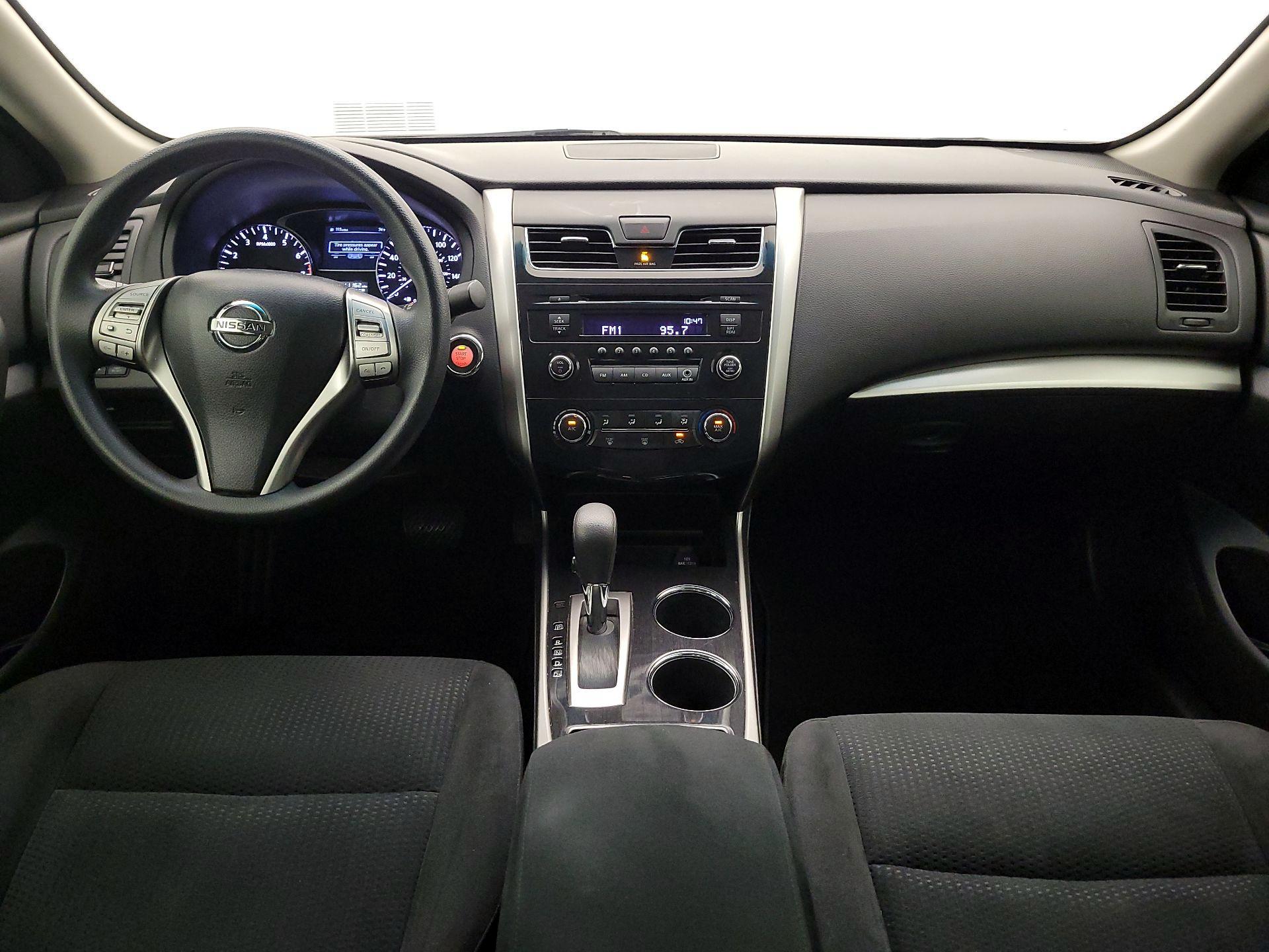 Thumbnail: 2014 Nissan Altima - 9