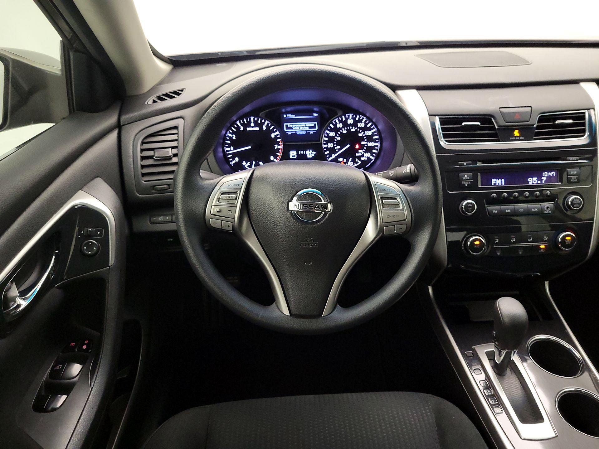 Thumbnail: 2014 Nissan Altima - 10