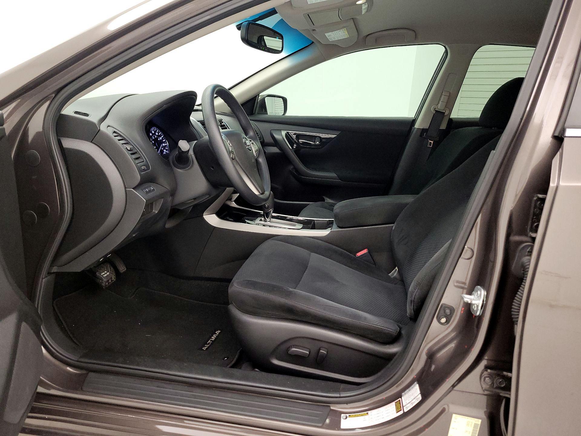 Thumbnail: 2014 Nissan Altima - 11
