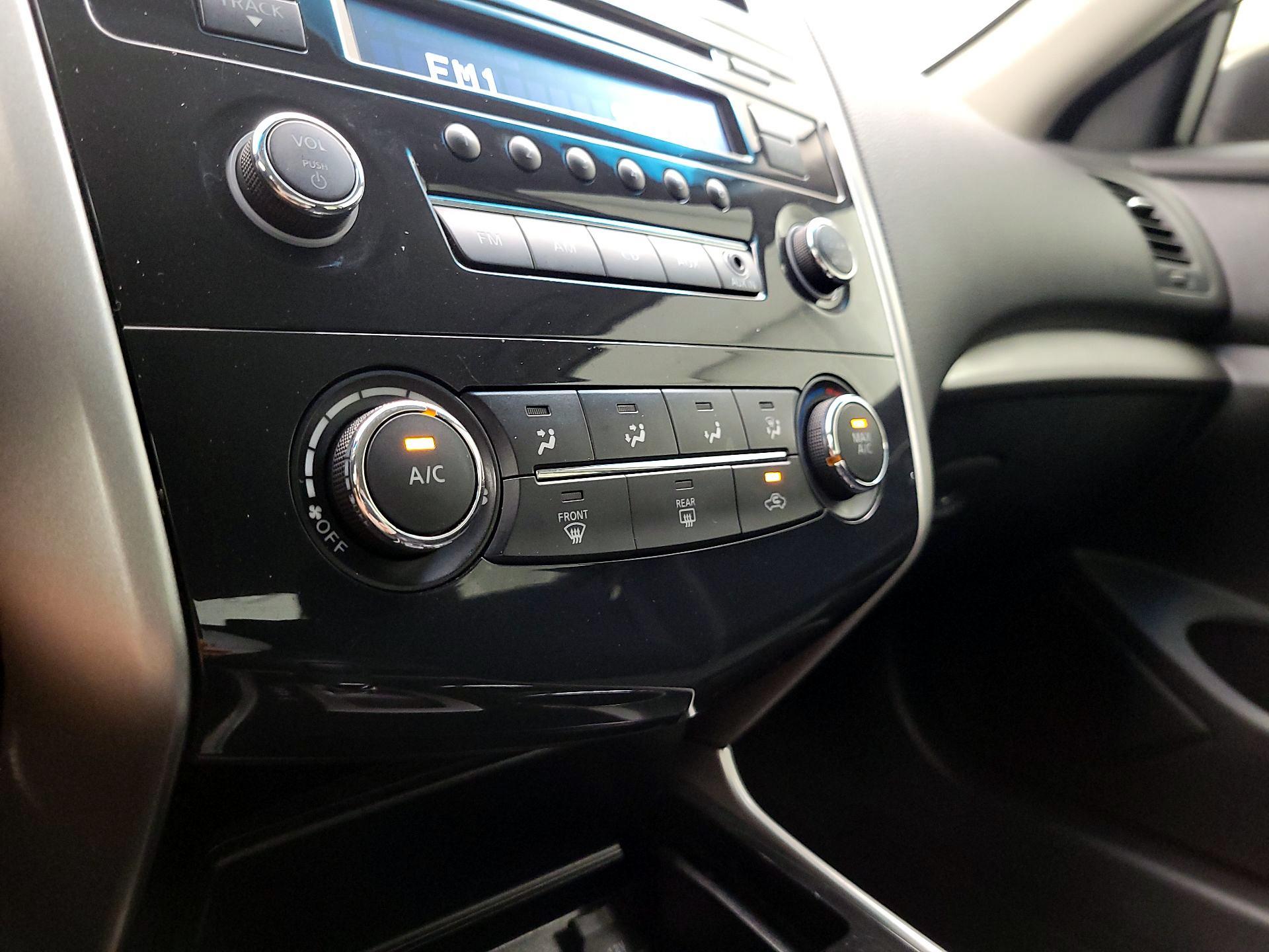 Thumbnail: 2014 Nissan Altima - 15