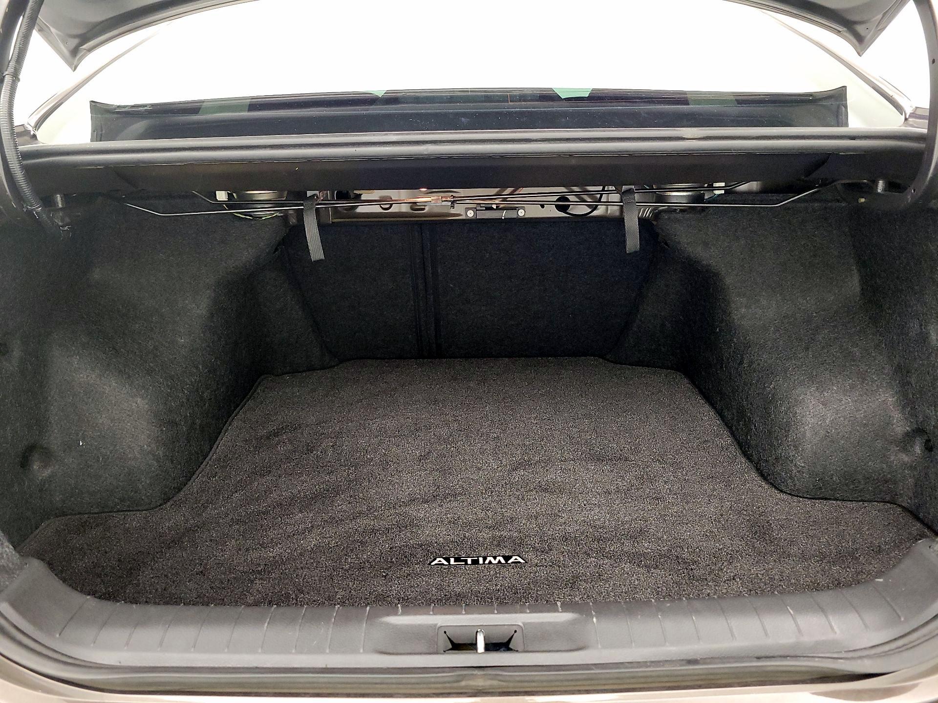 Thumbnail: 2014 Nissan Altima - 19