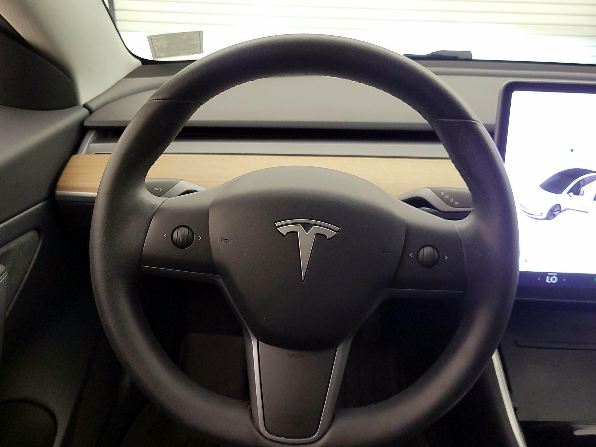 Thumbnail: 2020 Tesla Model 3 - 10