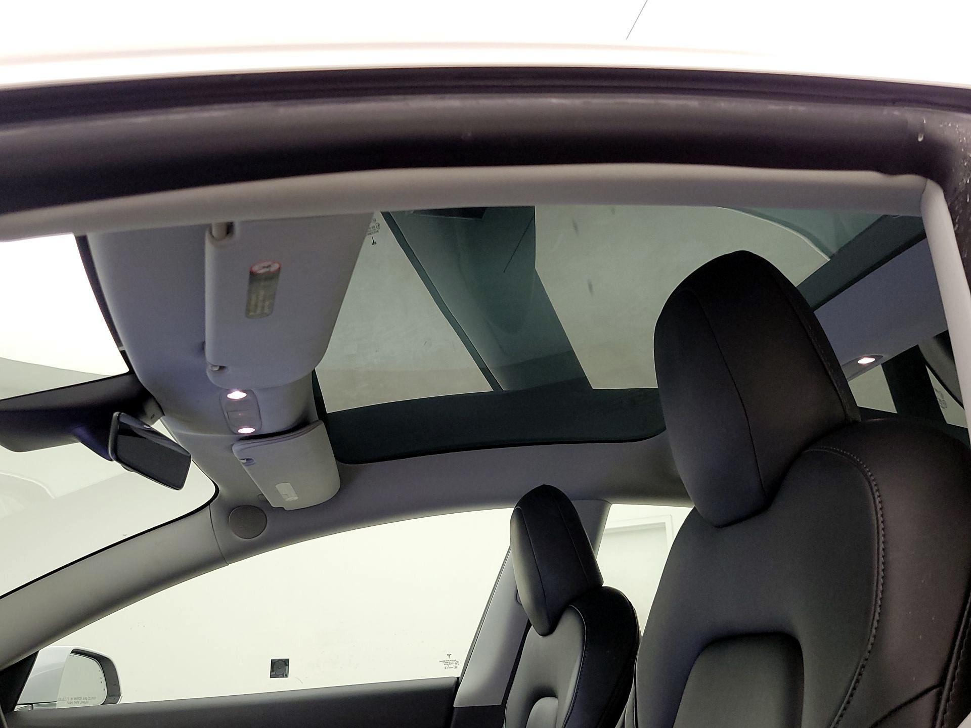 Thumbnail: 2020 Tesla Model 3 - 19